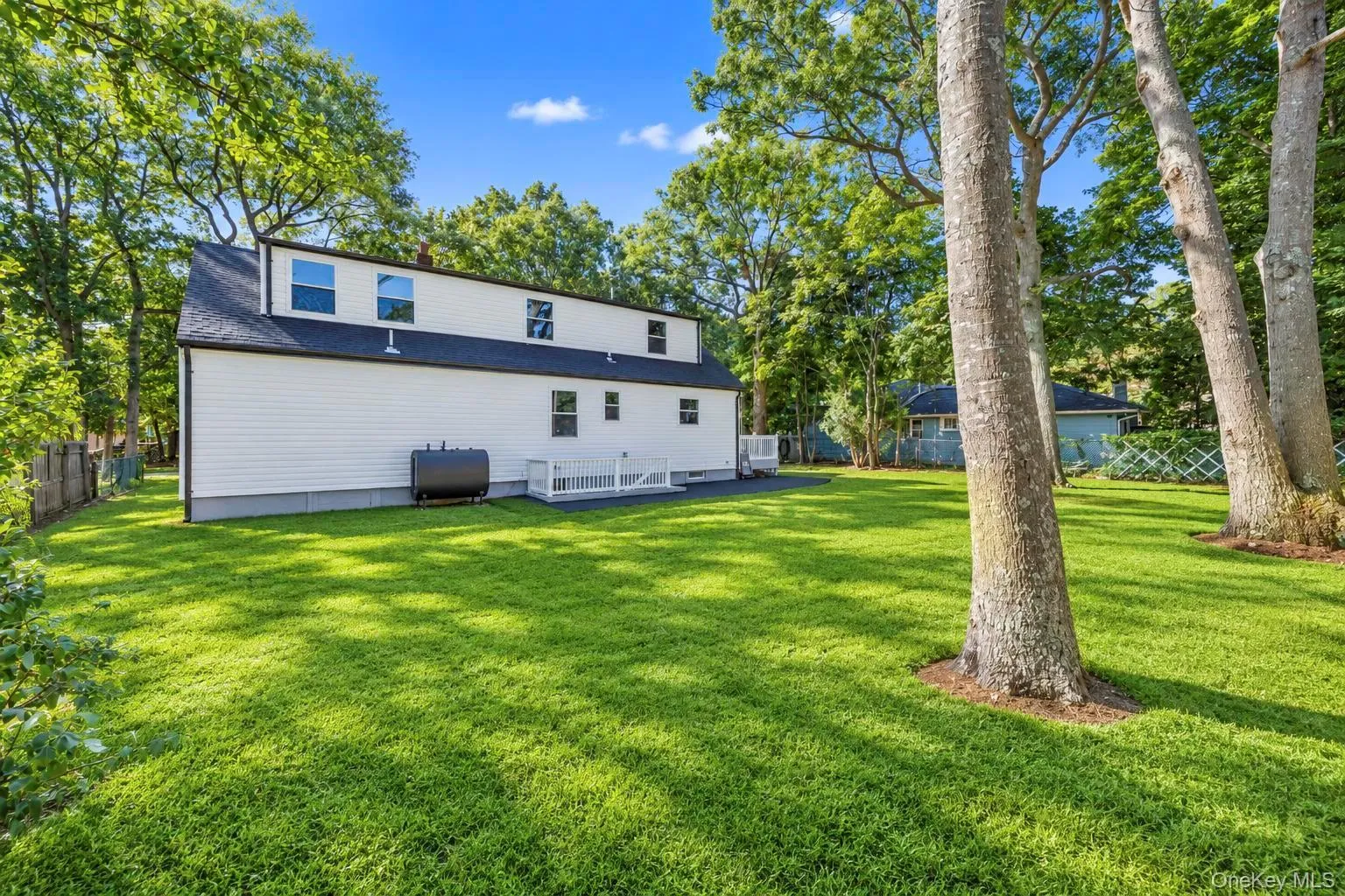 11 1st Place, Brookhaven, NY, 5 Bedrooms Bedrooms, 12 Rooms Rooms,4 BathroomsBathrooms,Residential,For Rent,1st,0,1048905 11 1st Place, Brookhaven, NY, 5 Bedrooms Bedrooms, 12 Rooms Rooms,4 BathroomsBathrooms,Residential,For Rent,1st,0,1048905