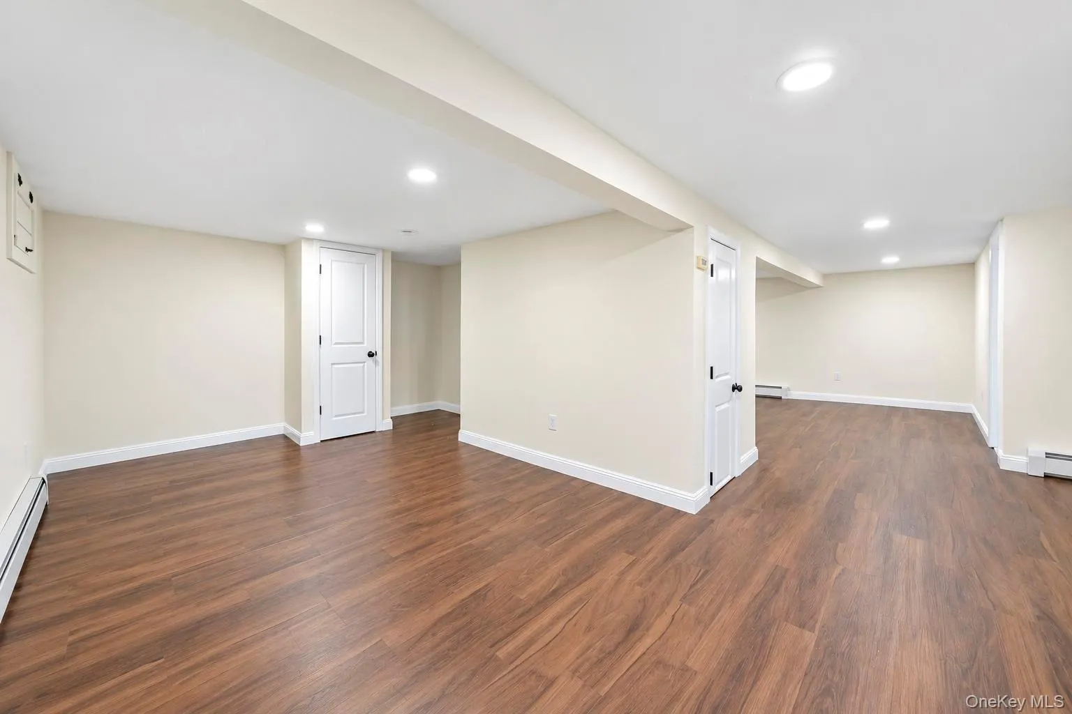 11 1st Place, Brookhaven, NY, 5 Bedrooms Bedrooms, 12 Rooms Rooms,4 BathroomsBathrooms,Residential,For Rent,1st,0,1048905 11 1st Place, Brookhaven, NY, 5 Bedrooms Bedrooms, 12 Rooms Rooms,4 BathroomsBathrooms,Residential,For Rent,1st,0,1048905