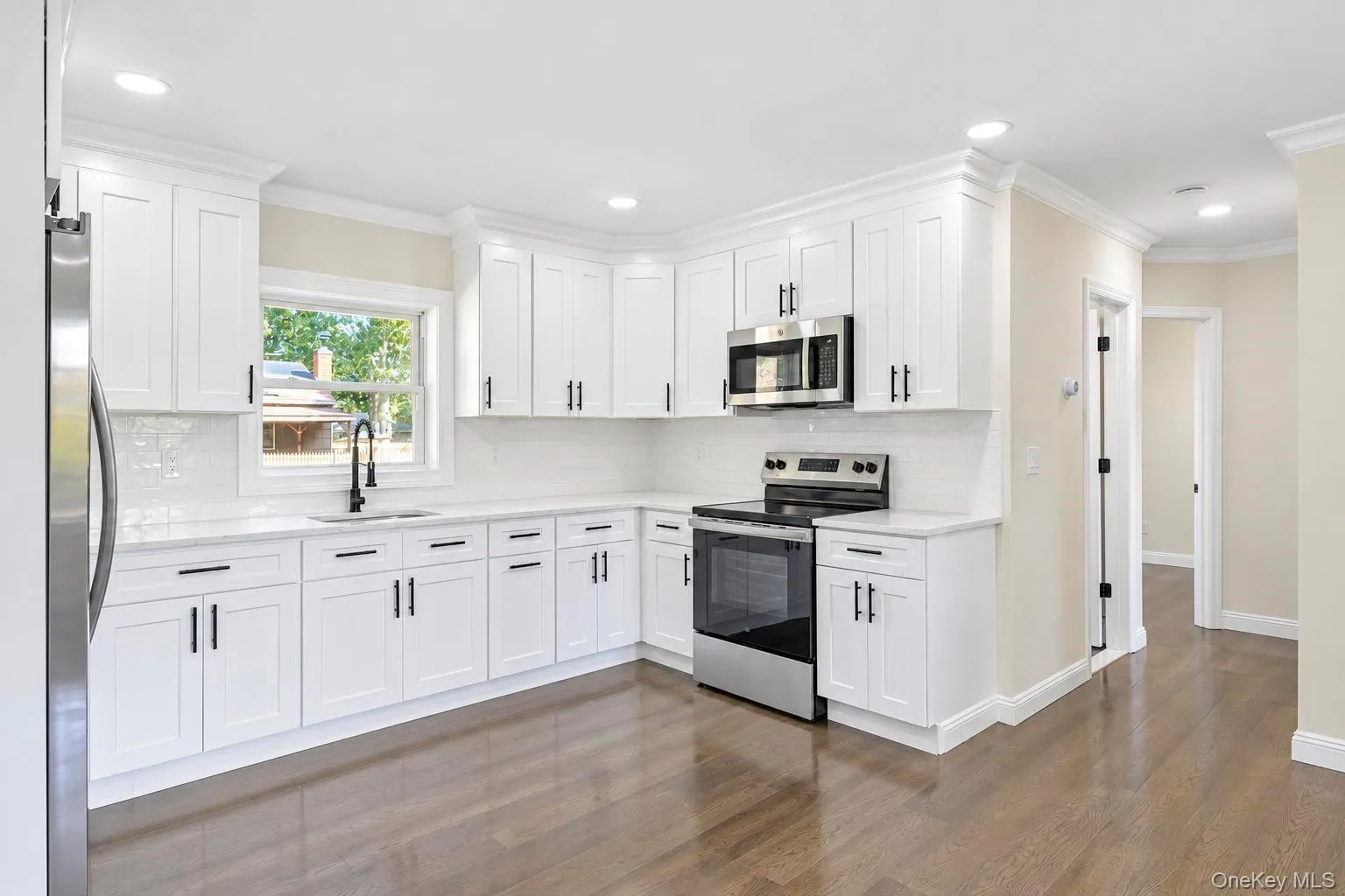 11 1st Place, Brookhaven, NY, 5 Bedrooms Bedrooms, 12 Rooms Rooms,4 BathroomsBathrooms,Residential,For Rent,1st,0,1048905 11 1st Place, Brookhaven, NY, 5 Bedrooms Bedrooms, 12 Rooms Rooms,4 BathroomsBathrooms,Residential,For Rent,1st,0,1048905