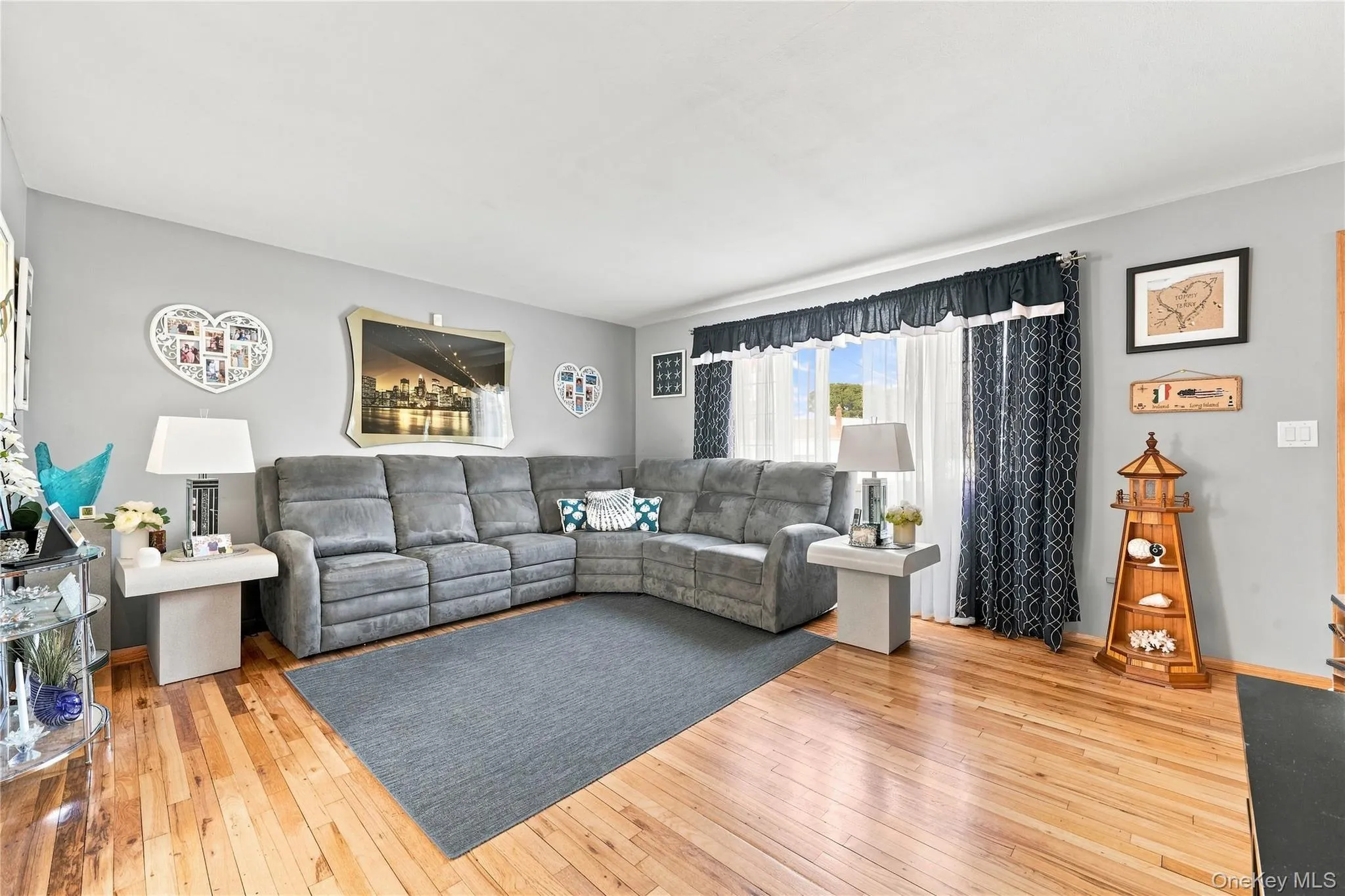 310 Audley Court, Babylon, NY, 5 Bedrooms Bedrooms, 8 Rooms Rooms,2 BathroomsBathrooms,Residential,For Rent,Audley,0,1048906 310 Audley Court, Babylon, NY, 5 Bedrooms Bedrooms, 8 Rooms Rooms,2 BathroomsBathrooms,Residential,For Rent,Audley,0,1048906