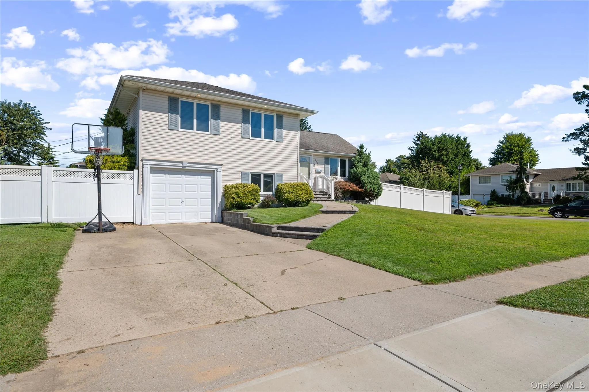 3993 Bernice Road, Hempstead, NY, 3 Bedrooms Bedrooms, 5 Rooms Rooms,2 BathroomsBathrooms,Residential,For Rent,Bernice,0,1048910 3993 Bernice Road, Hempstead, NY, 3 Bedrooms Bedrooms, 5 Rooms Rooms,2 BathroomsBathrooms,Residential,For Rent,Bernice,0,1048910