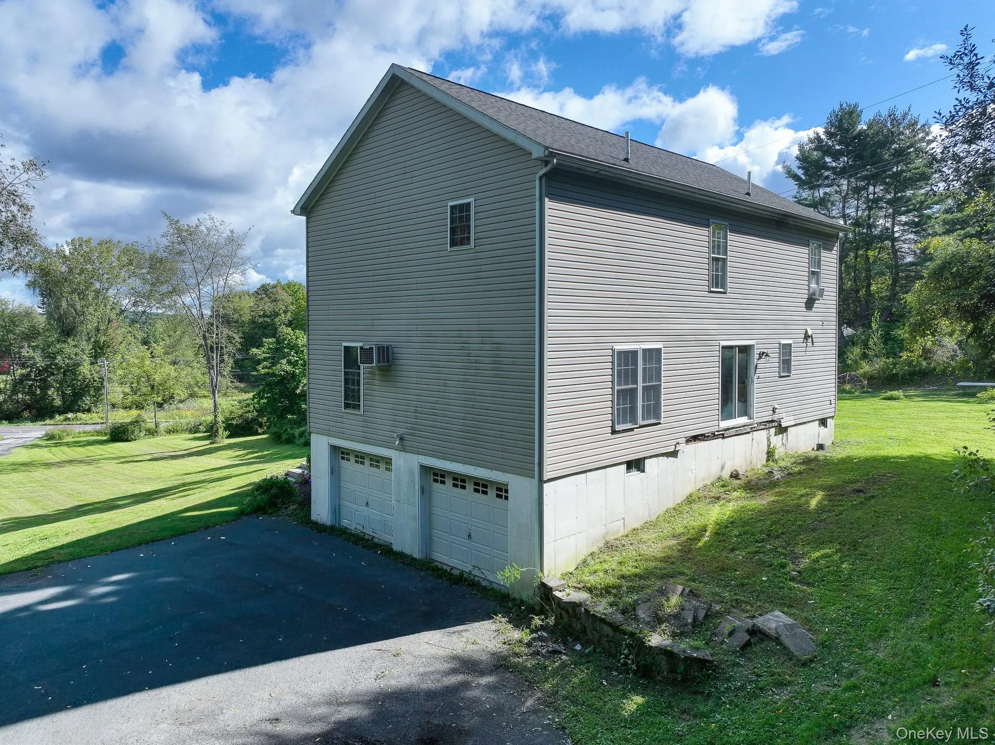 99 Milton Turnpike, Marlboro, NY, 4 Bedrooms Bedrooms, 8 Rooms Rooms,2 BathroomsBathrooms,Residential,For Rent,Milton,0,1048911 99 Milton Turnpike, Marlboro, NY, 4 Bedrooms Bedrooms, 8 Rooms Rooms,2 BathroomsBathrooms,Residential,For Rent,Milton,0,1048911