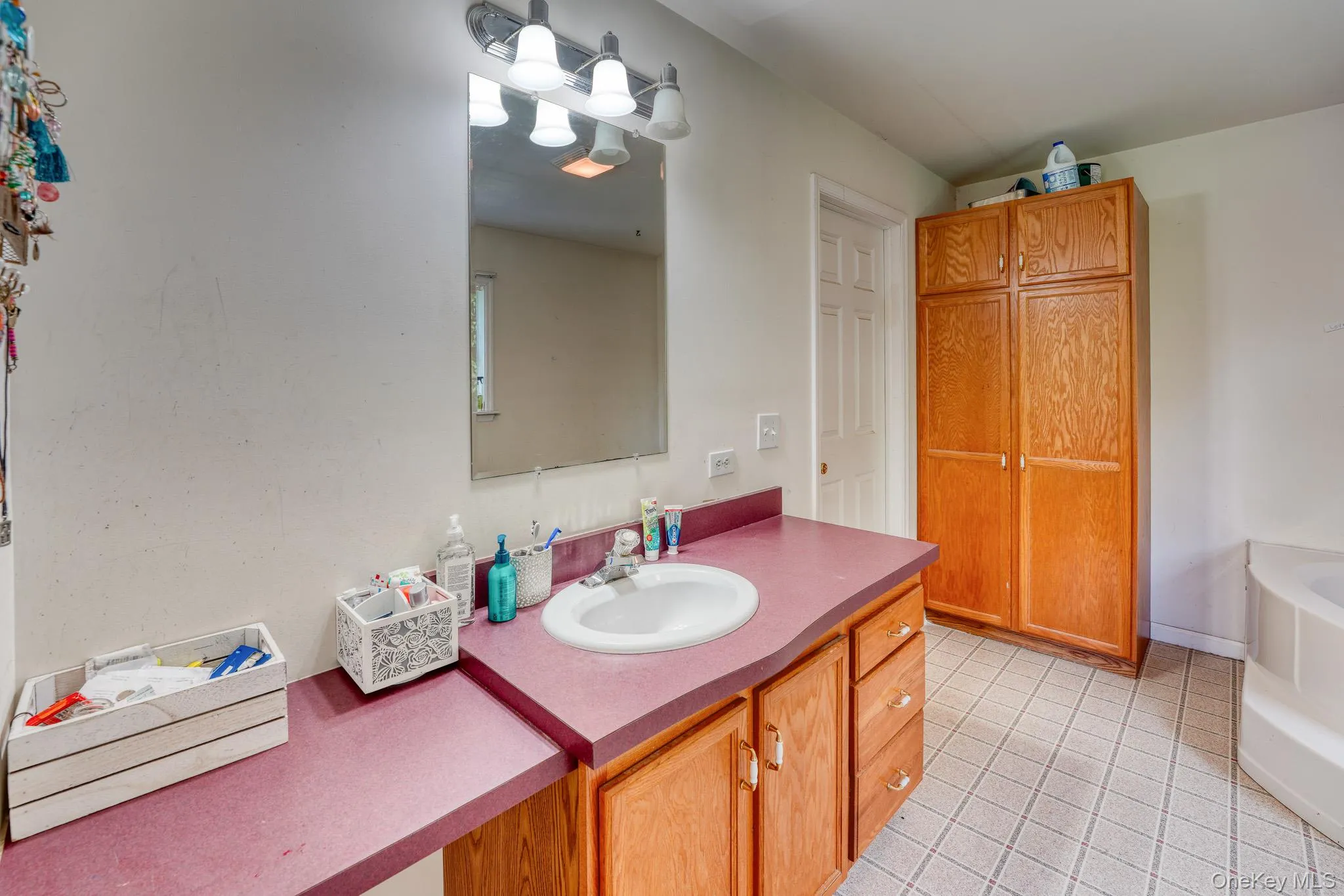 99 Milton Turnpike, Marlboro, NY, 4 Bedrooms Bedrooms, 8 Rooms Rooms,2 BathroomsBathrooms,Residential,For Rent,Milton,0,1048911 99 Milton Turnpike, Marlboro, NY, 4 Bedrooms Bedrooms, 8 Rooms Rooms,2 BathroomsBathrooms,Residential,For Rent,Milton,0,1048911