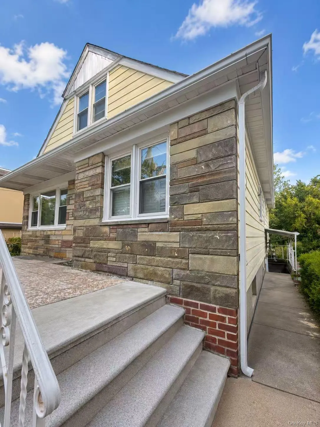 150-32 8th Avenue, New York, NY, 4 Bedrooms Bedrooms, 7 Rooms Rooms,2 BathroomsBathrooms,Residential,For Rent,8th,0,1048919 150-32 8th Avenue, New York, NY, 4 Bedrooms Bedrooms, 7 Rooms Rooms,2 BathroomsBathrooms,Residential,For Rent,8th,0,1048919