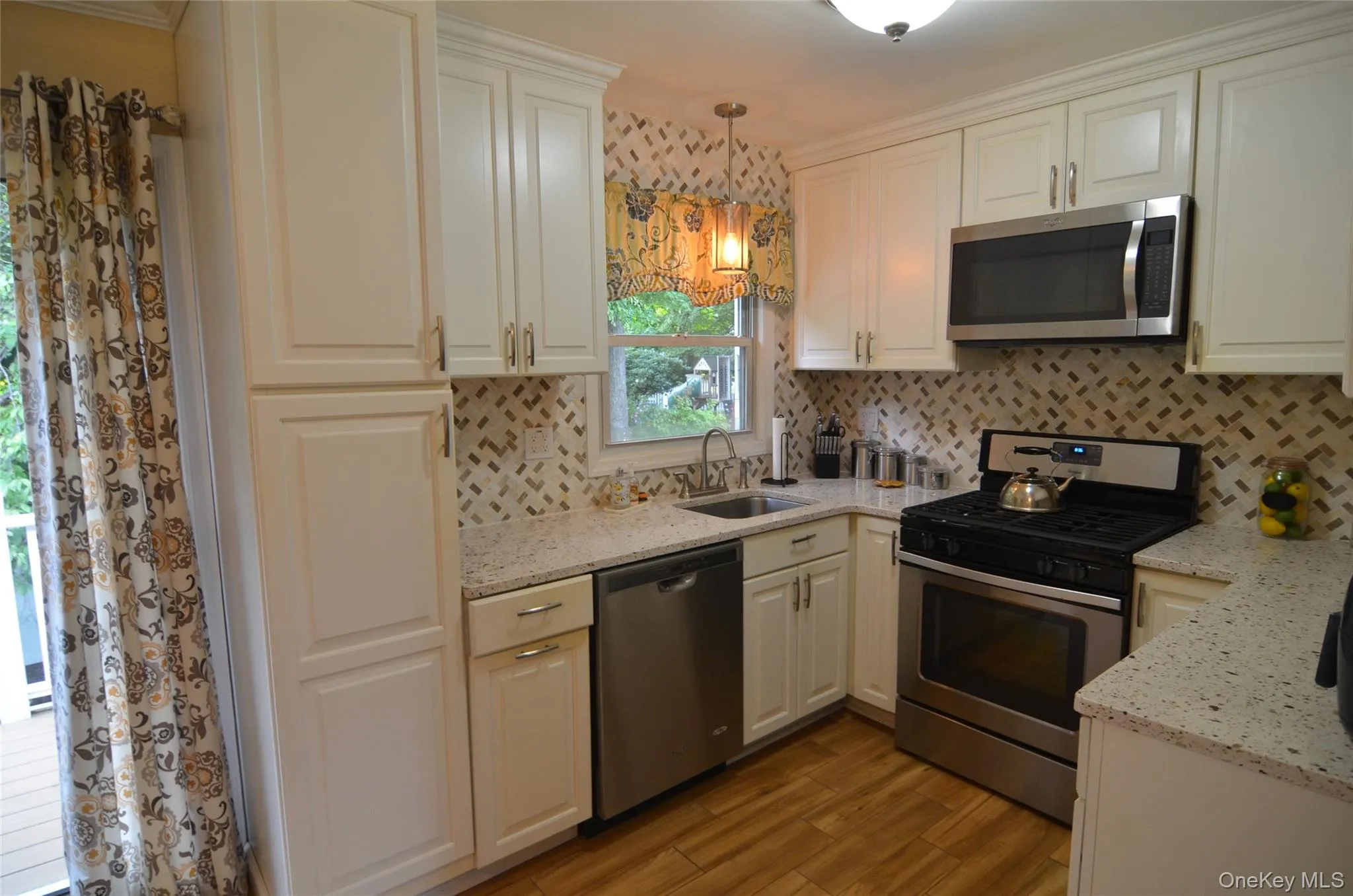 13 LENOX Court, Ramapo, NY, 1 Bedroom Bedrooms, 3 Rooms Rooms,1 BathroomBathrooms,Residential,For Rent,LENOX,0,1048926 13 LENOX Court, Ramapo, NY, 1 Bedroom Bedrooms, 3 Rooms Rooms,1 BathroomBathrooms,Residential,For Rent,LENOX,0,1048926