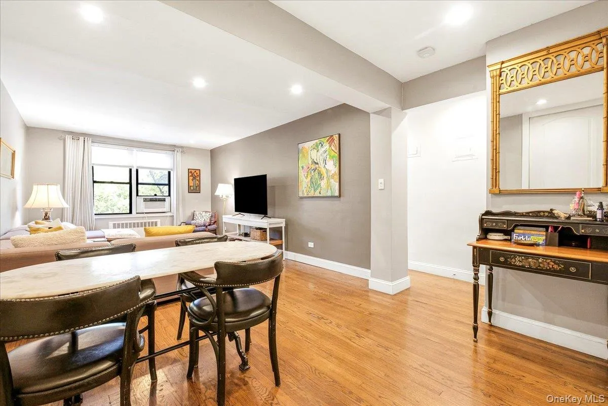 102-32 65th Avenue, New York, NY, 2 Bedrooms Bedrooms, 5 Rooms Rooms,1 BathroomBathrooms,Residential,For Rent,65th,0,1048929 102-32 65th Avenue, New York, NY, 2 Bedrooms Bedrooms, 5 Rooms Rooms,1 BathroomBathrooms,Residential,For Rent,65th,0,1048929