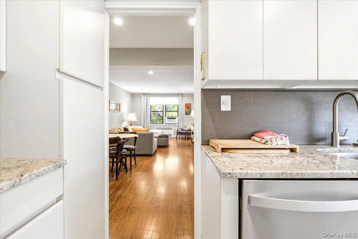 102-32 65th Avenue, New York, NY, 2 Bedrooms Bedrooms, 5 Rooms Rooms,1 BathroomBathrooms,Residential,For Rent,65th,0,1048929 102-32 65th Avenue, New York, NY, 2 Bedrooms Bedrooms, 5 Rooms Rooms,1 BathroomBathrooms,Residential,For Rent,65th,0,1048929