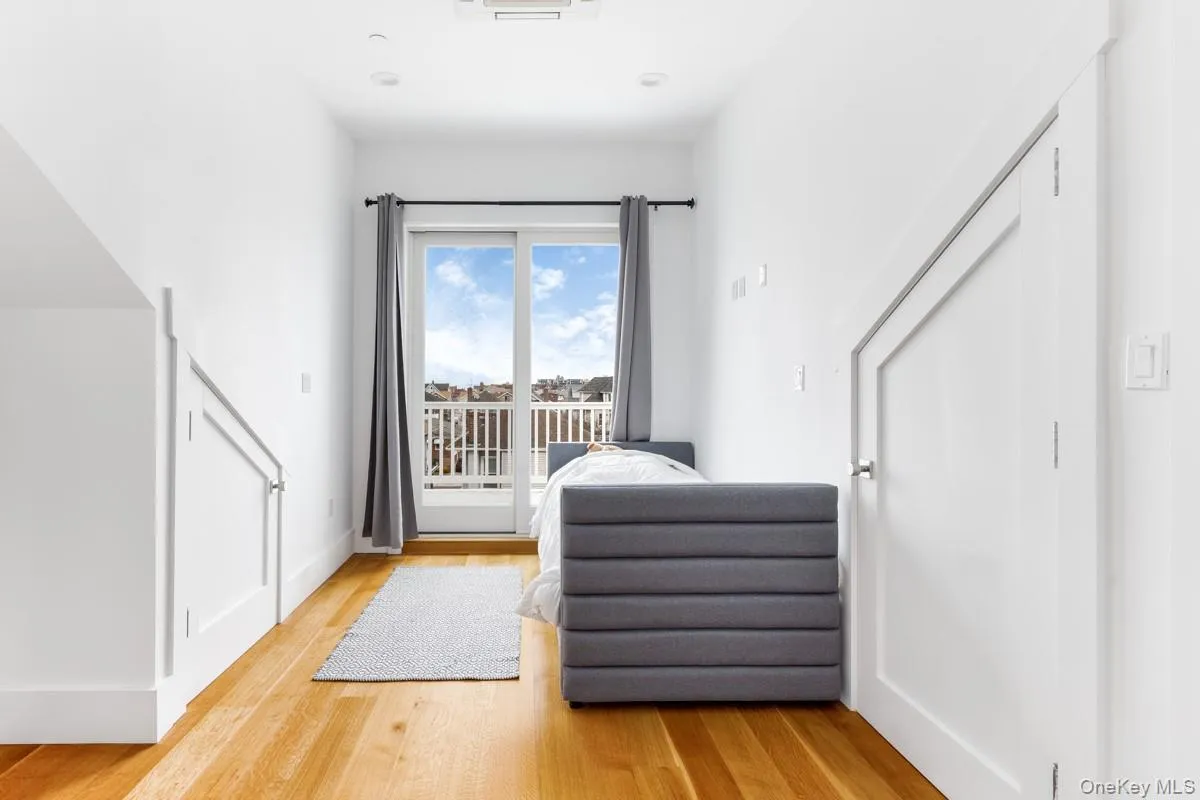 176 Beach 127th Street, New York, NY, 4 Bedrooms Bedrooms, 8 Rooms Rooms,2 BathroomsBathrooms,Residential,For Rent,Beach 127th,0,1048942 176 Beach 127th Street, New York, NY, 4 Bedrooms Bedrooms, 8 Rooms Rooms,2 BathroomsBathrooms,Residential,For Rent,Beach 127th,0,1048942