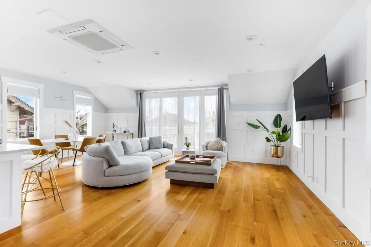 176 Beach 127th Street, New York, NY, 4 Bedrooms Bedrooms, 8 Rooms Rooms,2 BathroomsBathrooms,Residential,For Rent,Beach 127th,0,1048942 176 Beach 127th Street, New York, NY, 4 Bedrooms Bedrooms, 8 Rooms Rooms,2 BathroomsBathrooms,Residential,For Rent,Beach 127th,0,1048942