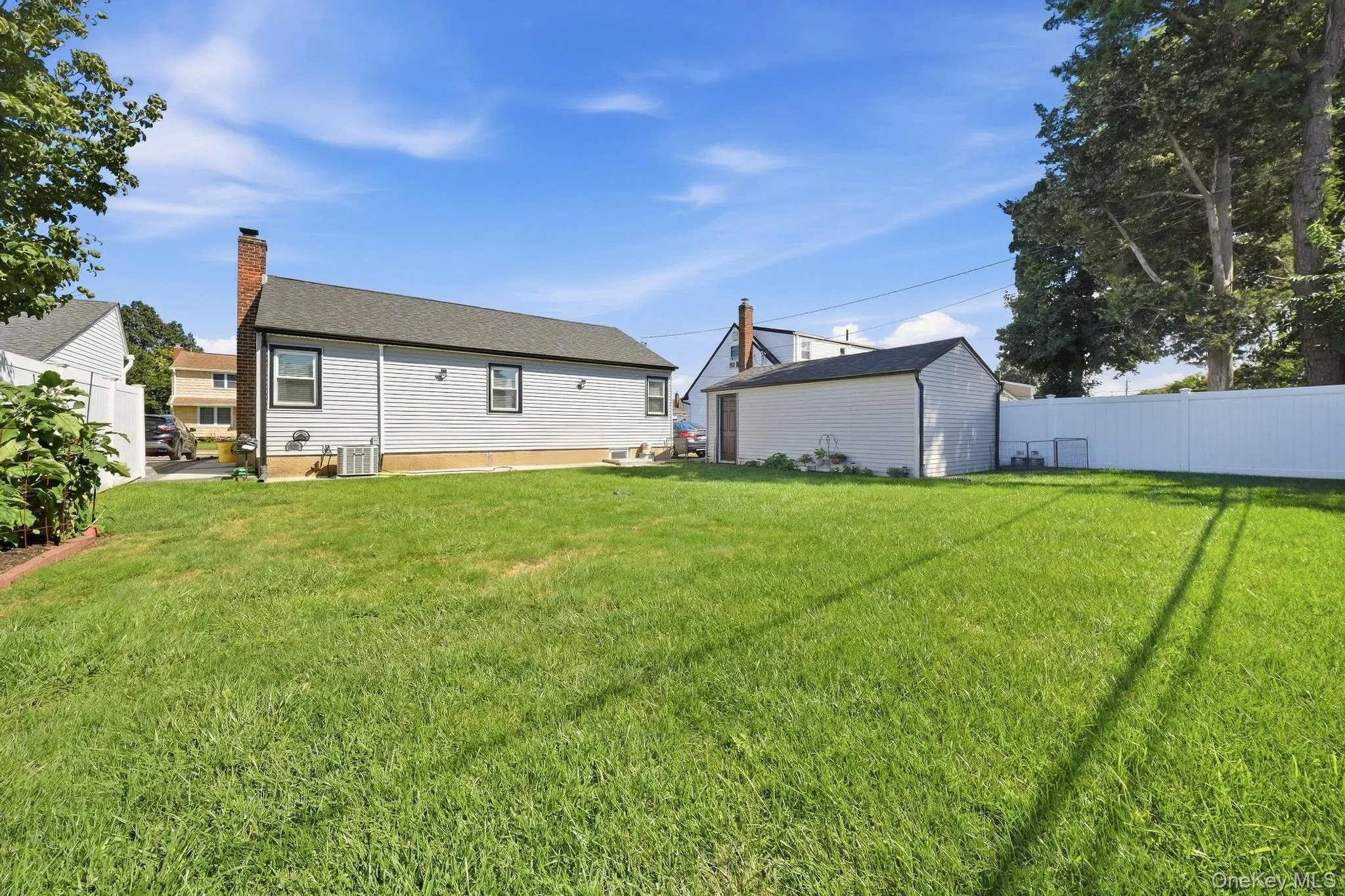 18 Devon Road, Oyster Bay, NY, 3 Bedrooms Bedrooms, 11 Rooms Rooms,2 BathroomsBathrooms,Residential,For Rent,Devon,0,1048948 18 Devon Road, Oyster Bay, NY, 3 Bedrooms Bedrooms, 11 Rooms Rooms,2 BathroomsBathrooms,Residential,For Rent,Devon,0,1048948