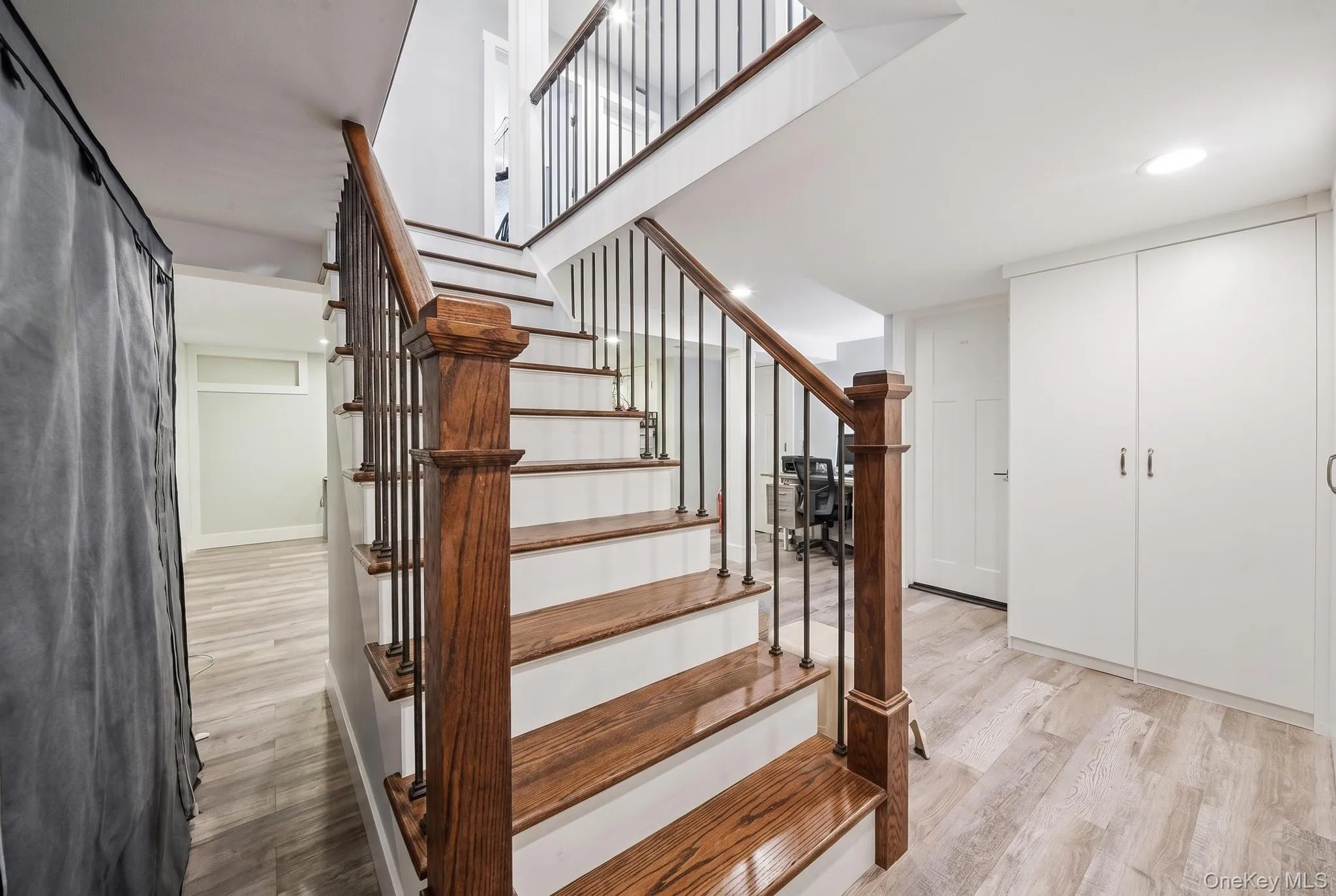 18 Devon Road, Oyster Bay, NY, 3 Bedrooms Bedrooms, 11 Rooms Rooms,2 BathroomsBathrooms,Residential,For Rent,Devon,0,1048948 18 Devon Road, Oyster Bay, NY, 3 Bedrooms Bedrooms, 11 Rooms Rooms,2 BathroomsBathrooms,Residential,For Rent,Devon,0,1048948