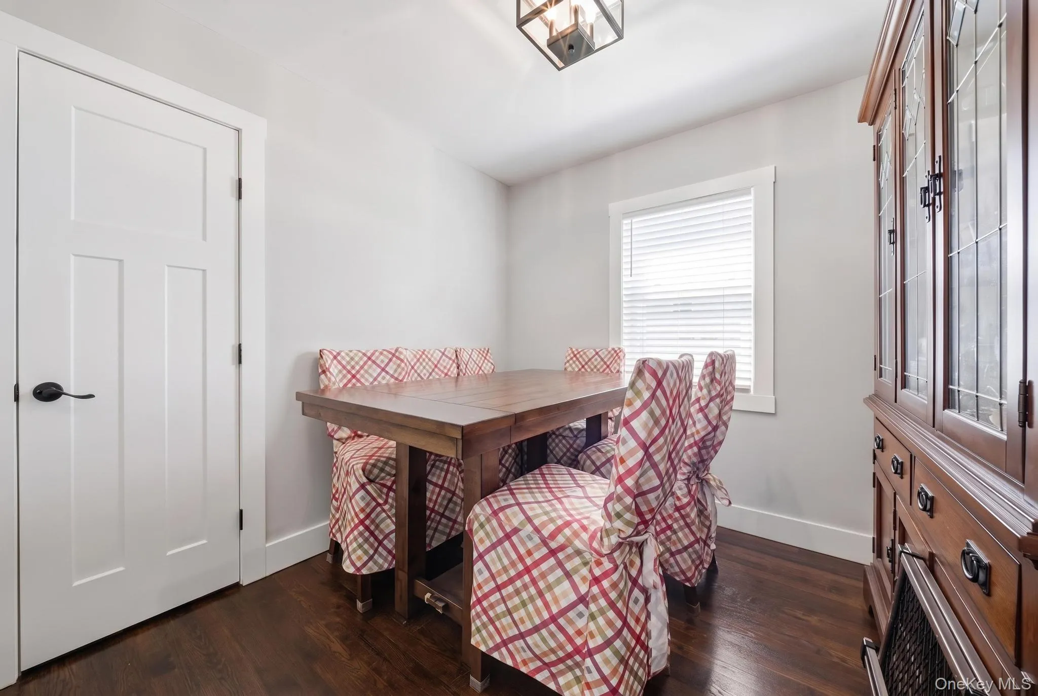18 Devon Road, Oyster Bay, NY, 3 Bedrooms Bedrooms, 11 Rooms Rooms,2 BathroomsBathrooms,Residential,For Rent,Devon,0,1048948 18 Devon Road, Oyster Bay, NY, 3 Bedrooms Bedrooms, 11 Rooms Rooms,2 BathroomsBathrooms,Residential,For Rent,Devon,0,1048948