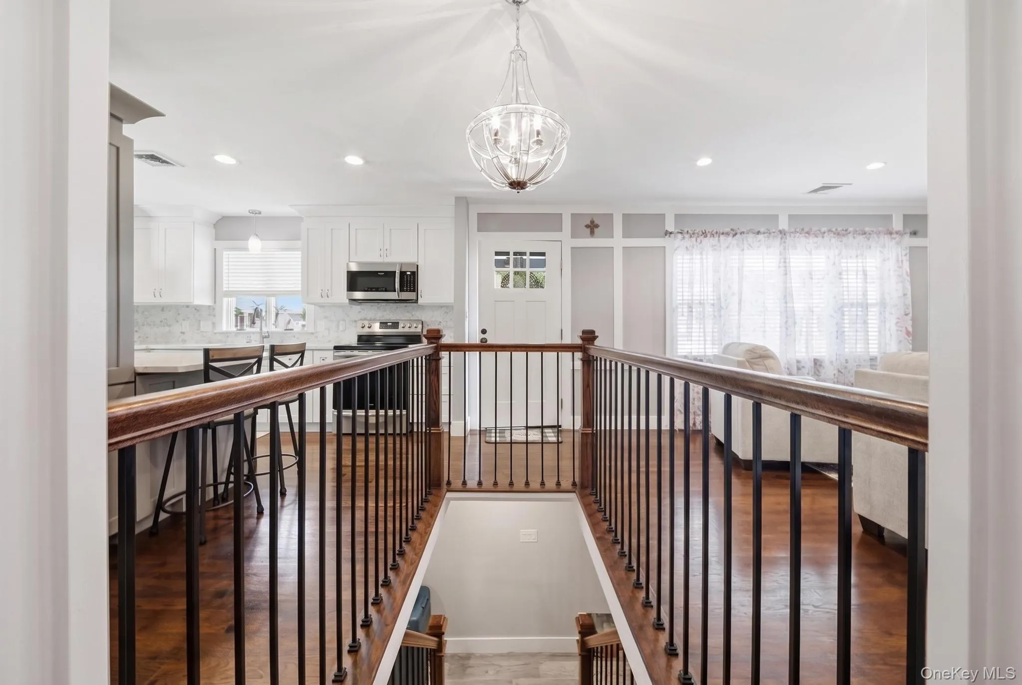 18 Devon Road, Oyster Bay, NY, 3 Bedrooms Bedrooms, 11 Rooms Rooms,2 BathroomsBathrooms,Residential,For Rent,Devon,0,1048948 18 Devon Road, Oyster Bay, NY, 3 Bedrooms Bedrooms, 11 Rooms Rooms,2 BathroomsBathrooms,Residential,For Rent,Devon,0,1048948