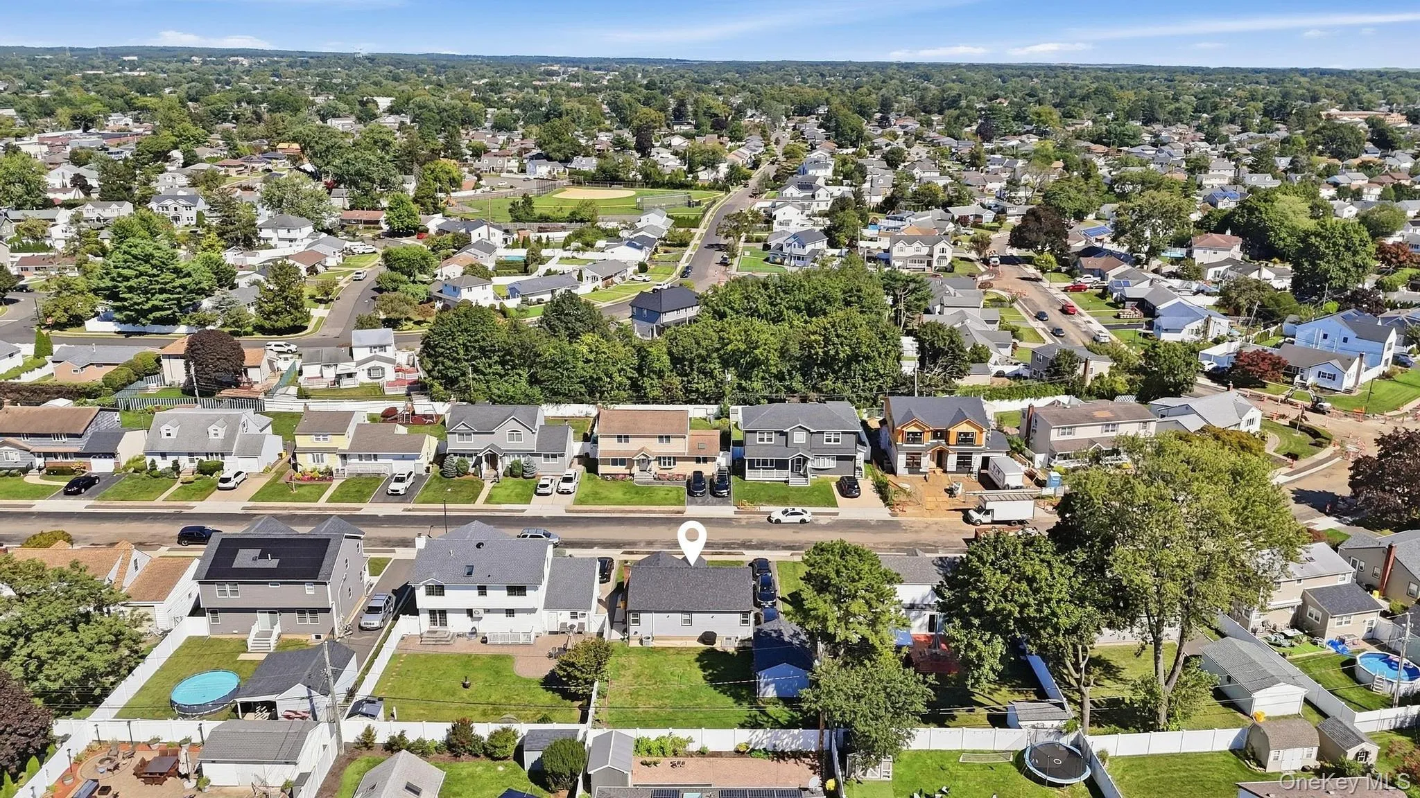 18 Devon Road, Oyster Bay, NY, 3 Bedrooms Bedrooms, 11 Rooms Rooms,2 BathroomsBathrooms,Residential,For Rent,Devon,0,1048948 18 Devon Road, Oyster Bay, NY, 3 Bedrooms Bedrooms, 11 Rooms Rooms,2 BathroomsBathrooms,Residential,For Rent,Devon,0,1048948