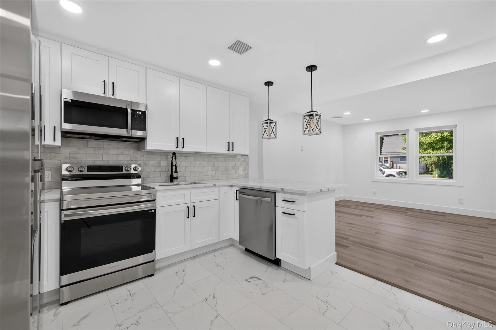 10 harrison Drive, Brookhaven, NY, 5 Bedrooms Bedrooms, 9 Rooms Rooms,2 BathroomsBathrooms,Residential,For Rent,harrison,0,1048953 10 harrison Drive, Brookhaven, NY, 5 Bedrooms Bedrooms, 9 Rooms Rooms,2 BathroomsBathrooms,Residential,For Rent,harrison,0,1048953