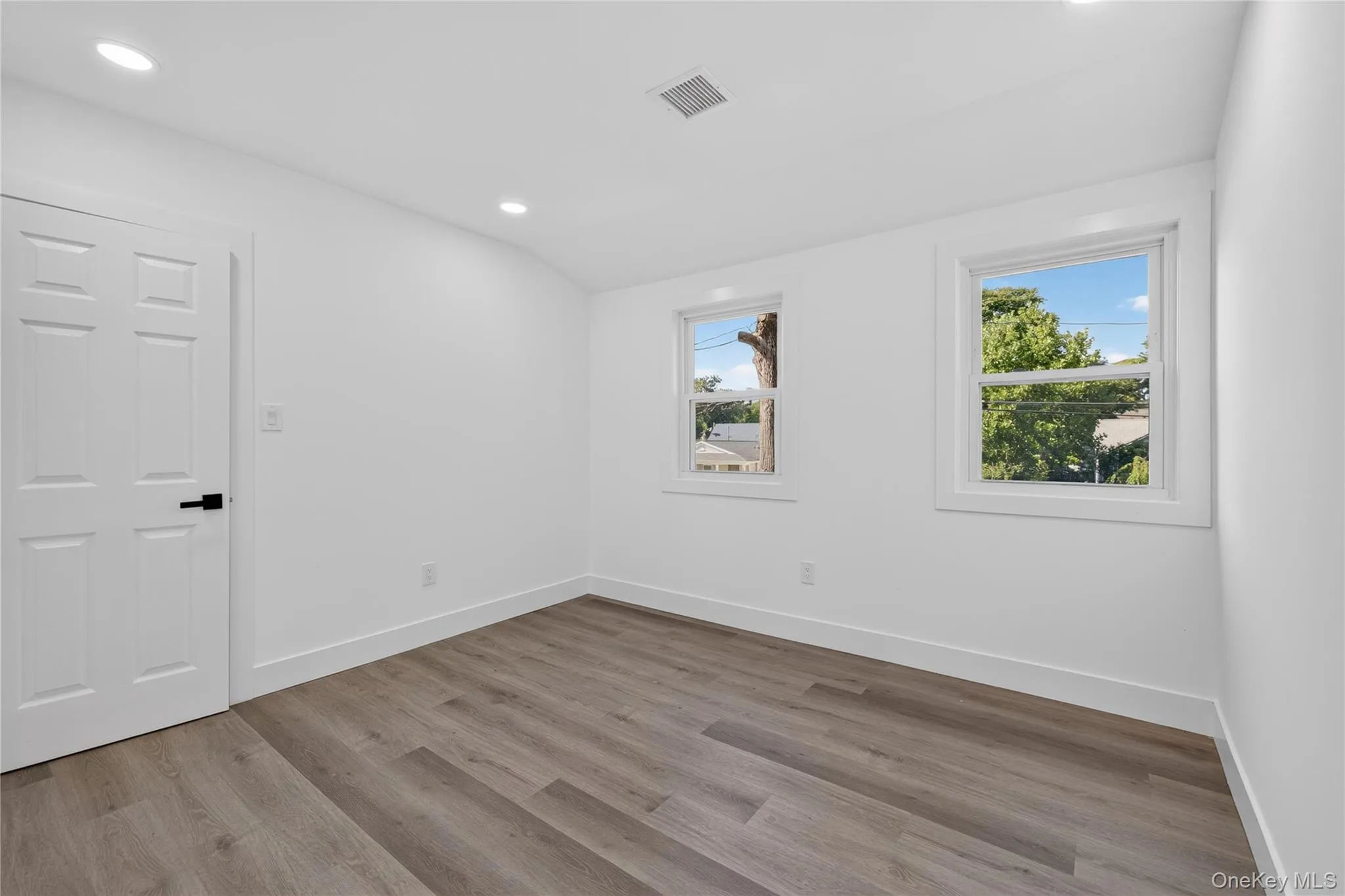 10 harrison Drive, Brookhaven, NY, 5 Bedrooms Bedrooms, 9 Rooms Rooms,2 BathroomsBathrooms,Residential,For Rent,harrison,0,1048953 10 harrison Drive, Brookhaven, NY, 5 Bedrooms Bedrooms, 9 Rooms Rooms,2 BathroomsBathrooms,Residential,For Rent,harrison,0,1048953