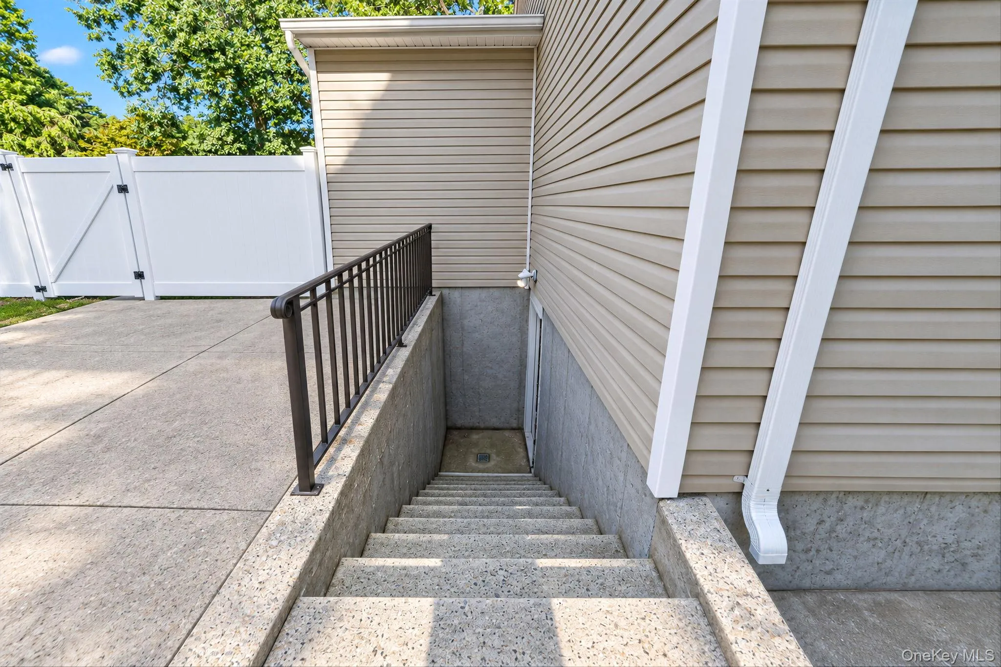 8 Sommerset Drive, Brookhaven, NY, 3 Bedrooms Bedrooms, 8 Rooms Rooms,1 BathroomBathrooms,Residential,For Rent,Sommerset,0,1048955 8 Sommerset Drive, Brookhaven, NY, 3 Bedrooms Bedrooms, 8 Rooms Rooms,1 BathroomBathrooms,Residential,For Rent,Sommerset,0,1048955