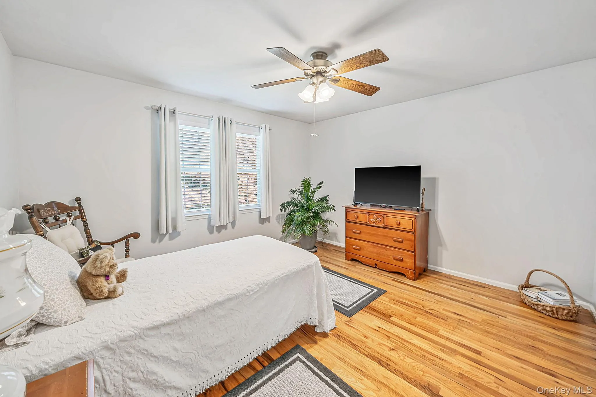 8 Sommerset Drive, Brookhaven, NY, 3 Bedrooms Bedrooms, 8 Rooms Rooms,1 BathroomBathrooms,Residential,For Rent,Sommerset,0,1048955 8 Sommerset Drive, Brookhaven, NY, 3 Bedrooms Bedrooms, 8 Rooms Rooms,1 BathroomBathrooms,Residential,For Rent,Sommerset,0,1048955