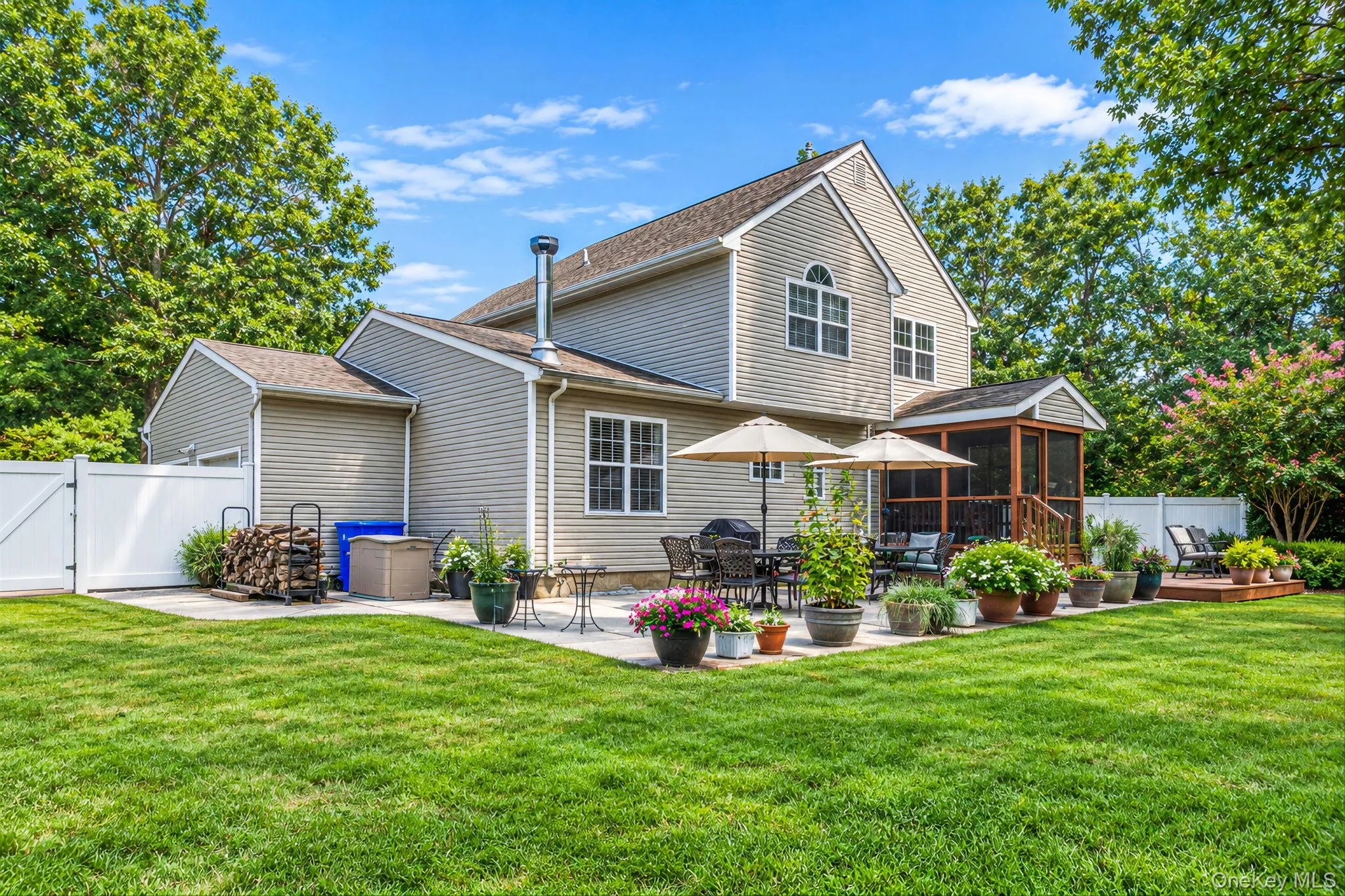 8 Sommerset Drive, Brookhaven, NY, 3 Bedrooms Bedrooms, 8 Rooms Rooms,1 BathroomBathrooms,Residential,For Rent,Sommerset,0,1048955 8 Sommerset Drive, Brookhaven, NY, 3 Bedrooms Bedrooms, 8 Rooms Rooms,1 BathroomBathrooms,Residential,For Rent,Sommerset,0,1048955