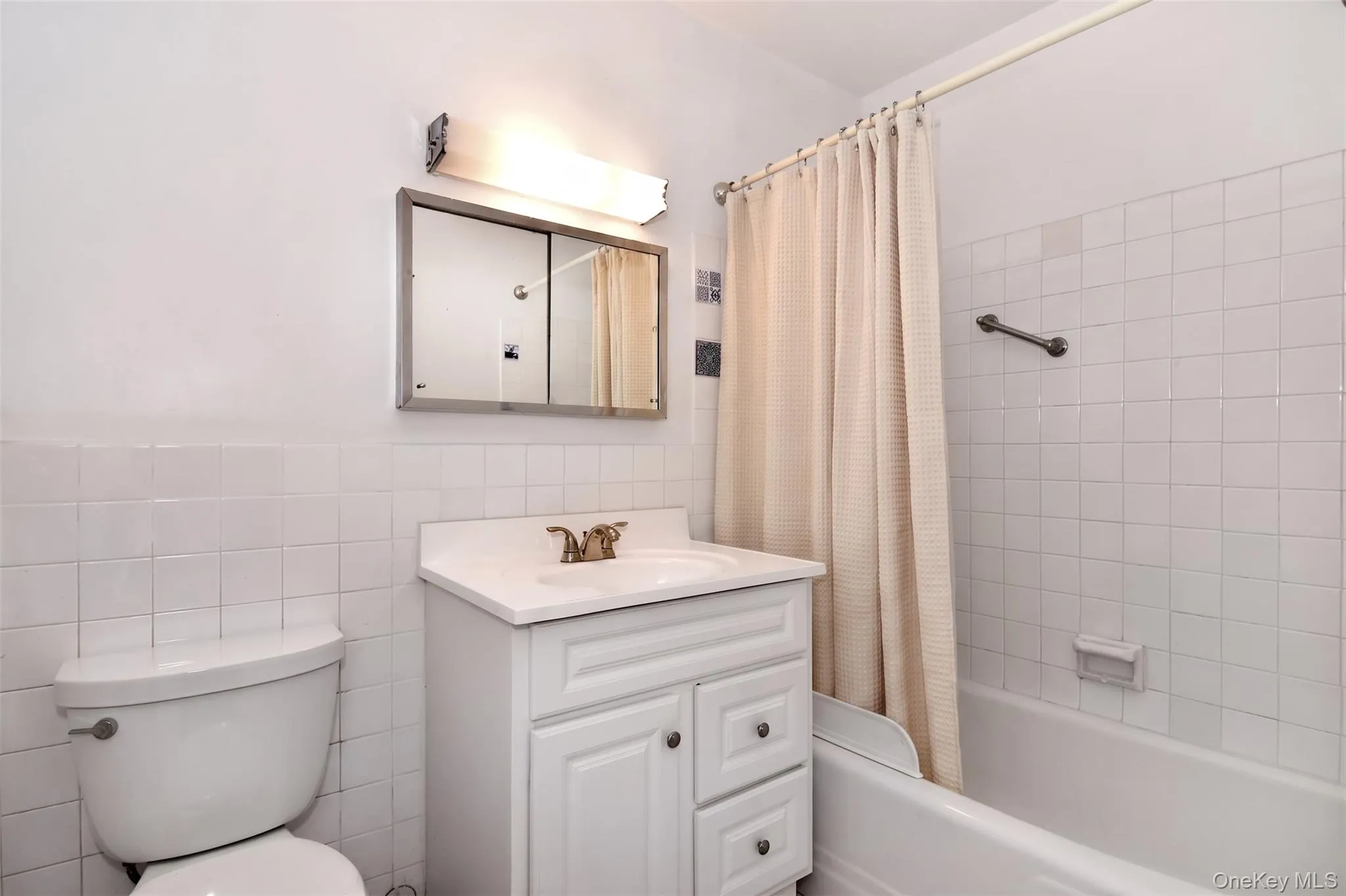 615 Palmer Road, Yonkers, NY, 1 Bedroom Bedrooms, 3 Rooms Rooms,1 BathroomBathrooms,Residential,For Rent,Palmer,0,1048961 615 Palmer Road, Yonkers, NY, 1 Bedroom Bedrooms, 3 Rooms Rooms,1 BathroomBathrooms,Residential,For Rent,Palmer,0,1048961