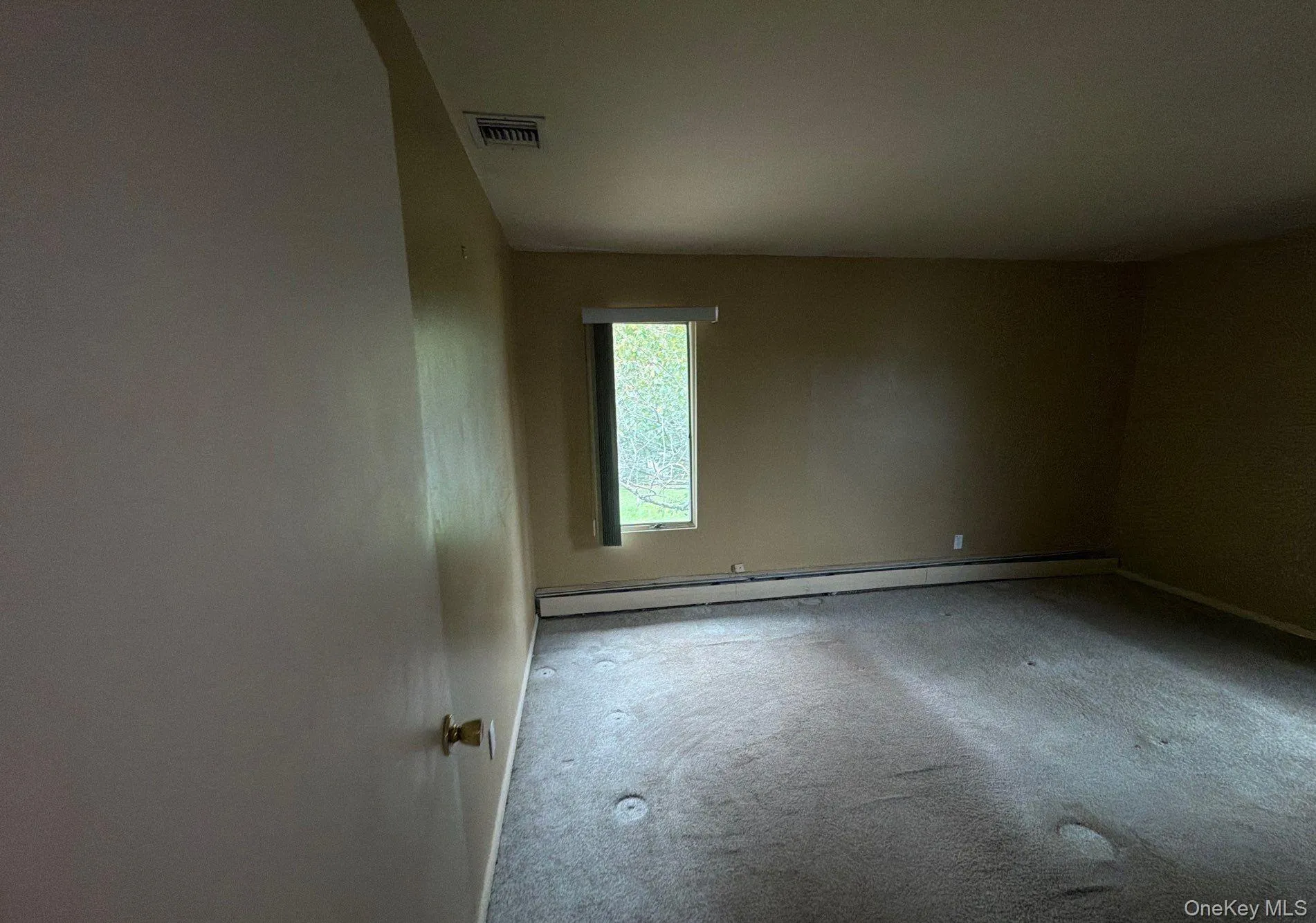 35 Eagle Lane, Oyster Bay, NY, 3 Bedrooms Bedrooms, 6 Rooms Rooms,1 BathroomBathrooms,Residential,For Rent,Eagle,0,1048962 35 Eagle Lane, Oyster Bay, NY, 3 Bedrooms Bedrooms, 6 Rooms Rooms,1 BathroomBathrooms,Residential,For Rent,Eagle,0,1048962