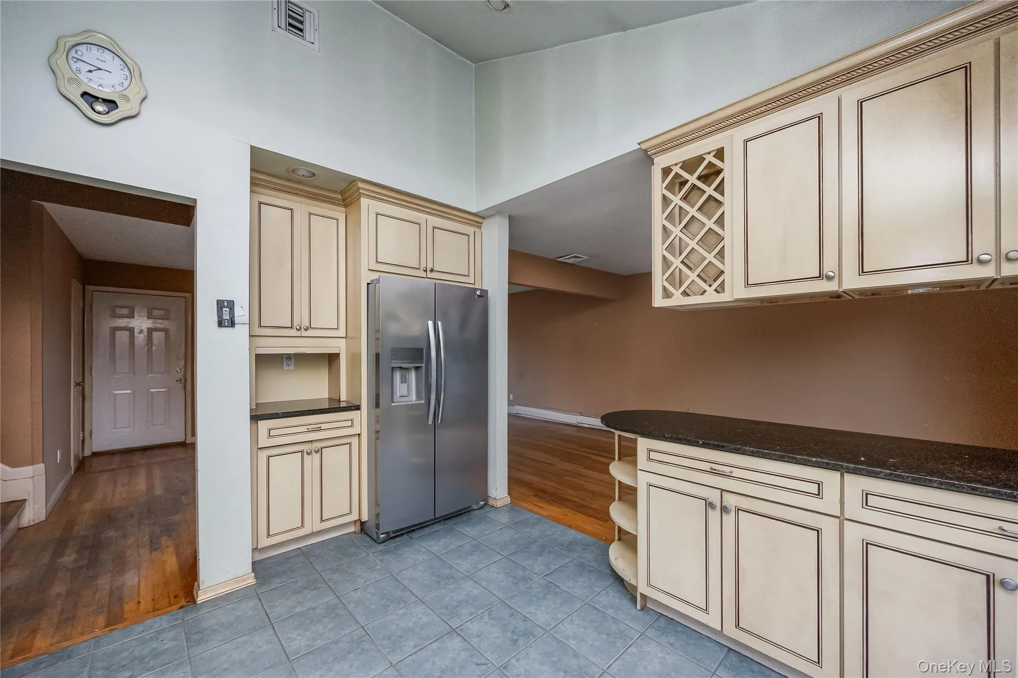 35 Eagle Lane, Oyster Bay, NY, 3 Bedrooms Bedrooms, 6 Rooms Rooms,1 BathroomBathrooms,Residential,For Rent,Eagle,0,1048962 35 Eagle Lane, Oyster Bay, NY, 3 Bedrooms Bedrooms, 6 Rooms Rooms,1 BathroomBathrooms,Residential,For Rent,Eagle,0,1048962
