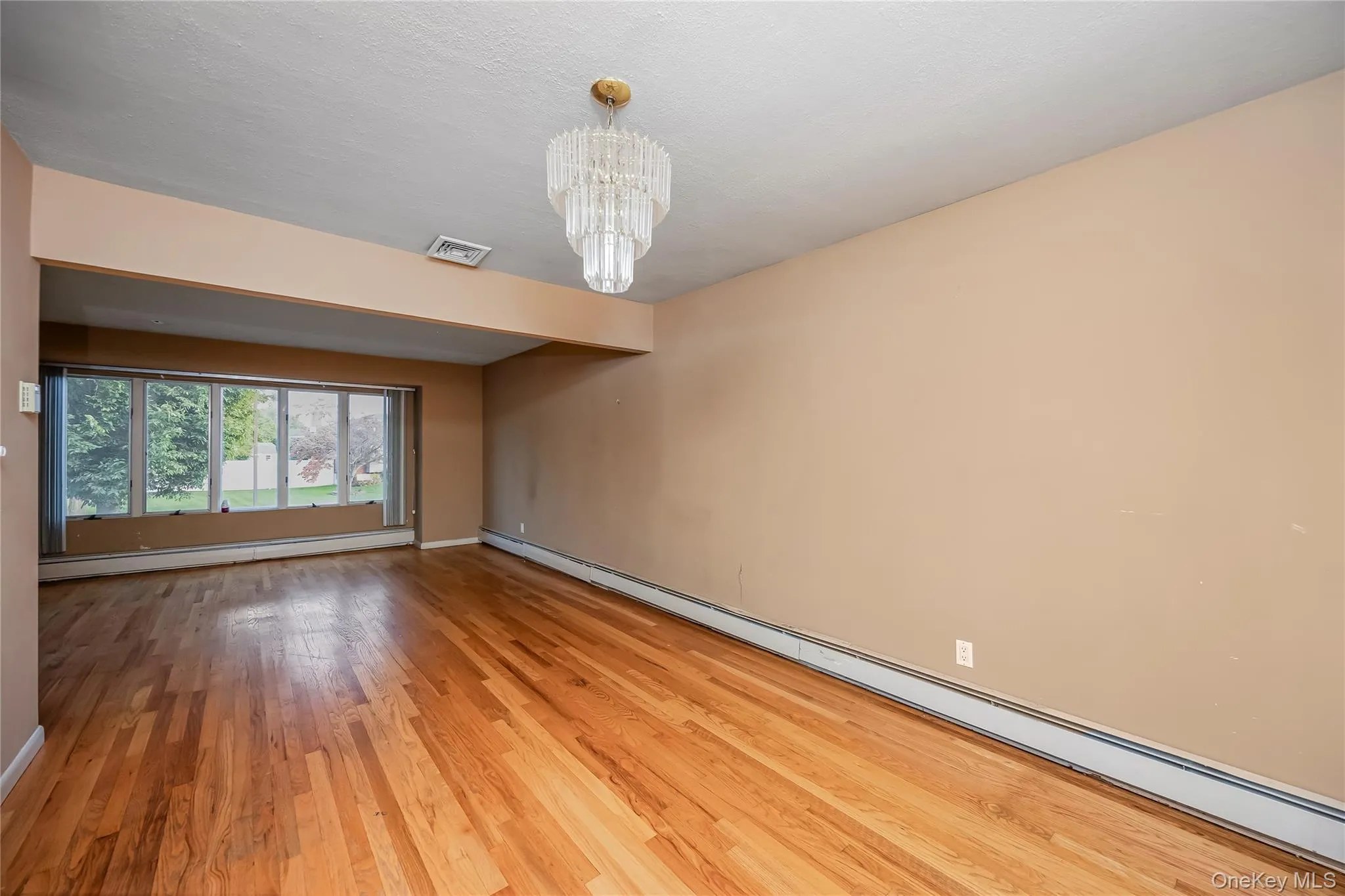 35 Eagle Lane, Oyster Bay, NY, 3 Bedrooms Bedrooms, 6 Rooms Rooms,1 BathroomBathrooms,Residential,For Rent,Eagle,0,1048962 35 Eagle Lane, Oyster Bay, NY, 3 Bedrooms Bedrooms, 6 Rooms Rooms,1 BathroomBathrooms,Residential,For Rent,Eagle,0,1048962