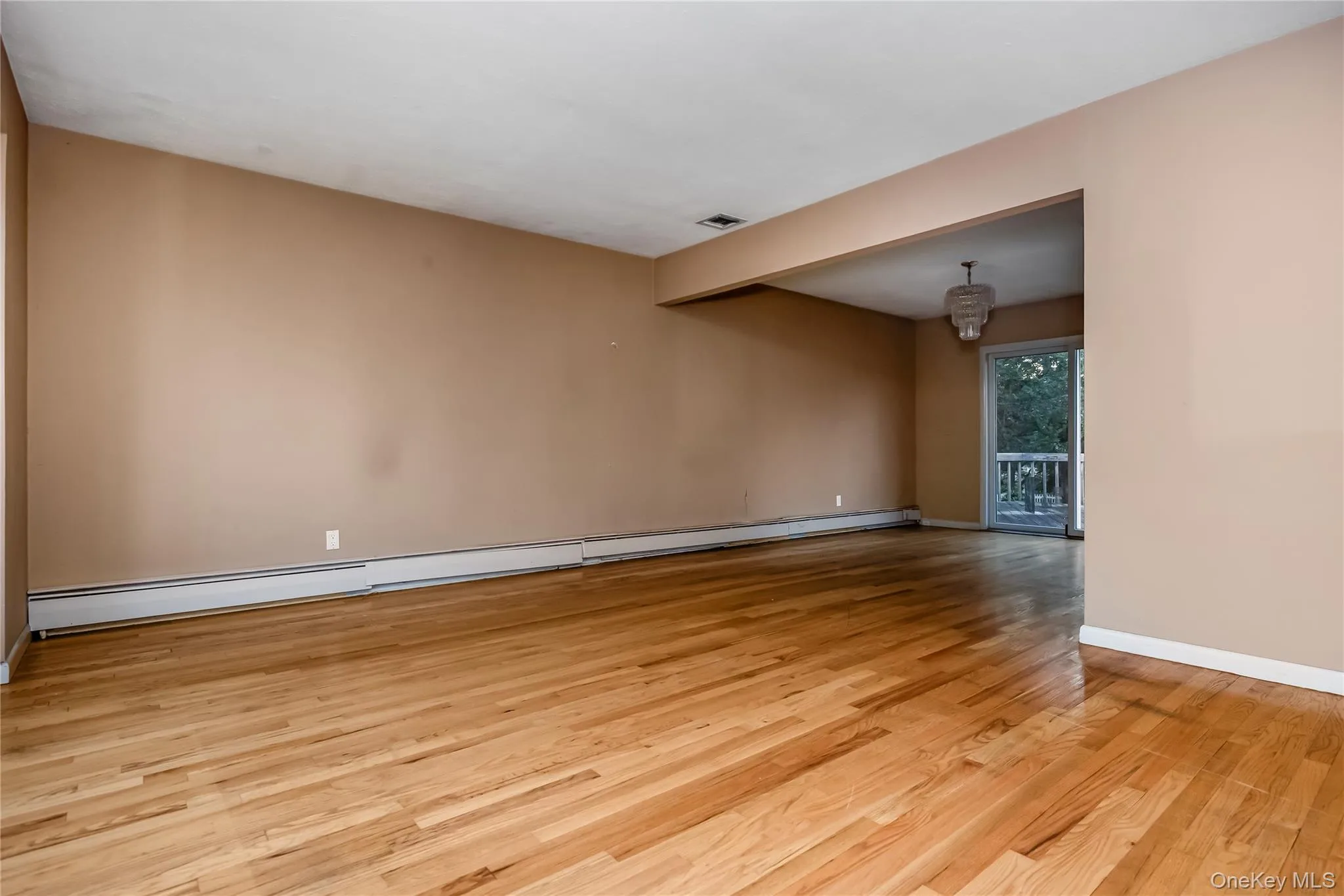 35 Eagle Lane, Oyster Bay, NY, 3 Bedrooms Bedrooms, 6 Rooms Rooms,1 BathroomBathrooms,Residential,For Rent,Eagle,0,1048962 35 Eagle Lane, Oyster Bay, NY, 3 Bedrooms Bedrooms, 6 Rooms Rooms,1 BathroomBathrooms,Residential,For Rent,Eagle,0,1048962