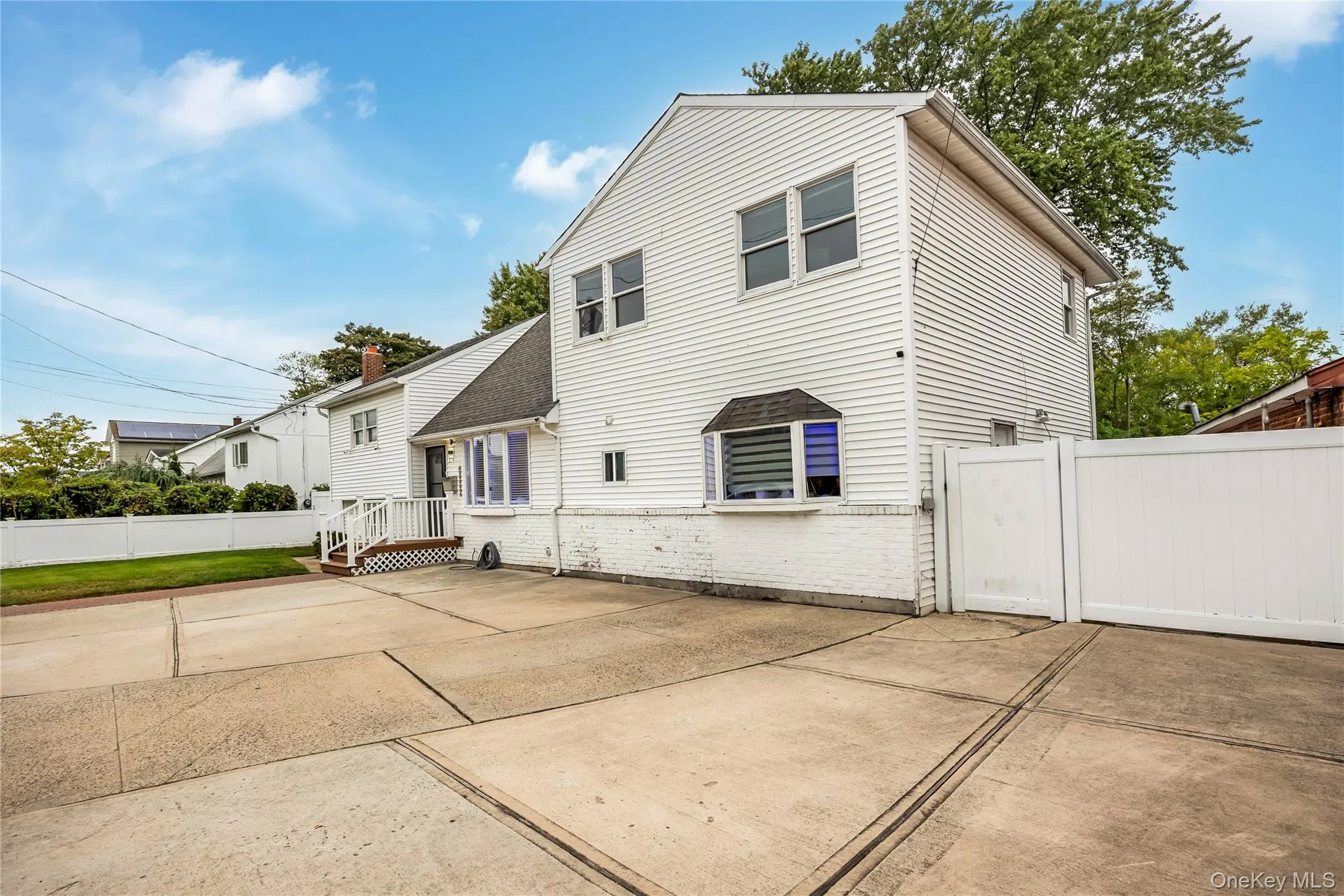 204 Bayside Avenue, Hempstead, NY, 7 Bedrooms Bedrooms, 11 Rooms Rooms,2 BathroomsBathrooms,Residential,For Rent,Bayside,0,1048963 204 Bayside Avenue, Hempstead, NY, 7 Bedrooms Bedrooms, 11 Rooms Rooms,2 BathroomsBathrooms,Residential,For Rent,Bayside,0,1048963
