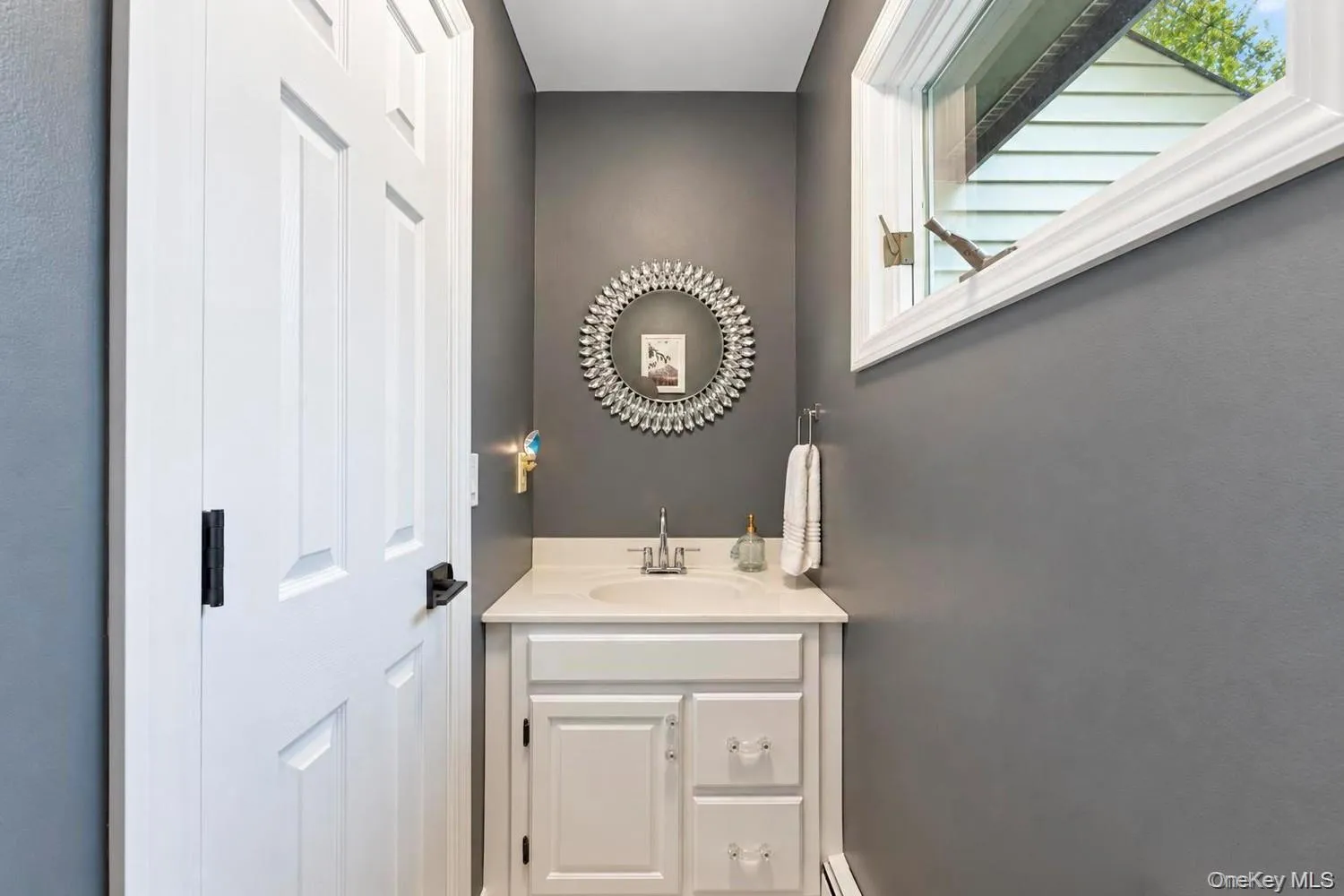 15 Hillcrest Avenue, Brookhaven, NY, 5 Bedrooms Bedrooms, 10 Rooms Rooms,3 BathroomsBathrooms,Residential,For Rent,Hillcrest,0,1048964 15 Hillcrest Avenue, Brookhaven, NY, 5 Bedrooms Bedrooms, 10 Rooms Rooms,3 BathroomsBathrooms,Residential,For Rent,Hillcrest,0,1048964