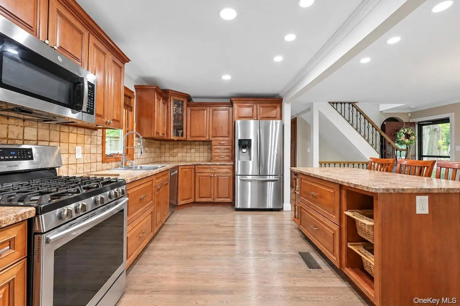15 Hillcrest Avenue, Brookhaven, NY, 5 Bedrooms Bedrooms, 10 Rooms Rooms,3 BathroomsBathrooms,Residential,For Rent,Hillcrest,0,1048964 15 Hillcrest Avenue, Brookhaven, NY, 5 Bedrooms Bedrooms, 10 Rooms Rooms,3 BathroomsBathrooms,Residential,For Rent,Hillcrest,0,1048964