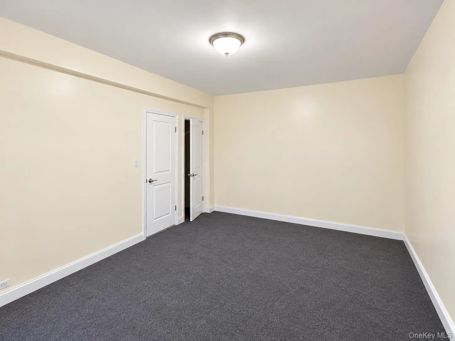 9205 Whitney Avenue, New York, NY, 1 Bedroom Bedrooms, 3 Rooms Rooms,1 BathroomBathrooms,Residential,For Rent,Whitney,0,1048966 9205 Whitney Avenue, New York, NY, 1 Bedroom Bedrooms, 3 Rooms Rooms,1 BathroomBathrooms,Residential,For Rent,Whitney,0,1048966