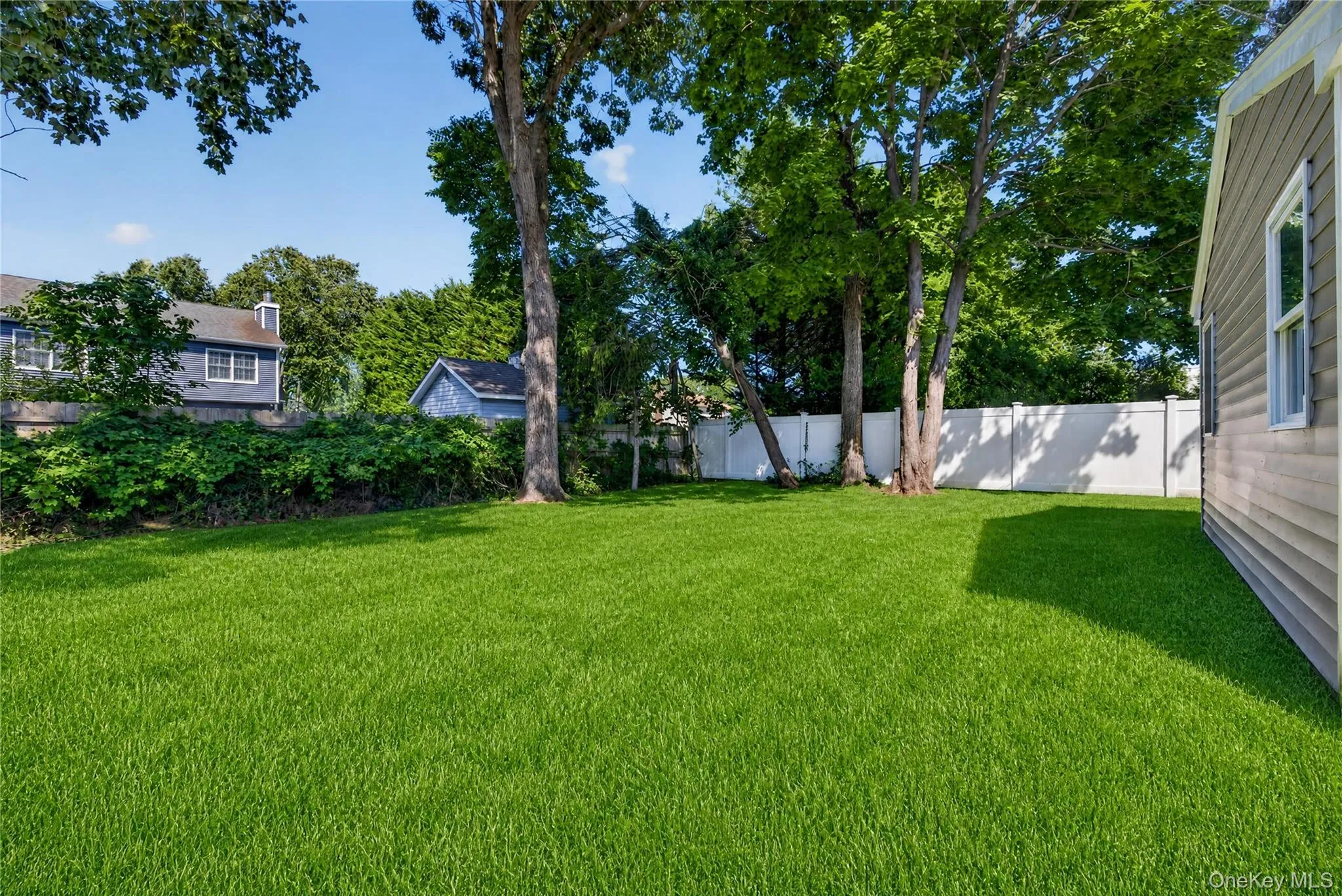 31 Rosemary Place, Islip, NY, 3 Bedrooms Bedrooms, 10 Rooms Rooms,2 BathroomsBathrooms,Residential,For Rent,Rosemary,0,1048971 31 Rosemary Place, Islip, NY, 3 Bedrooms Bedrooms, 10 Rooms Rooms,2 BathroomsBathrooms,Residential,For Rent,Rosemary,0,1048971