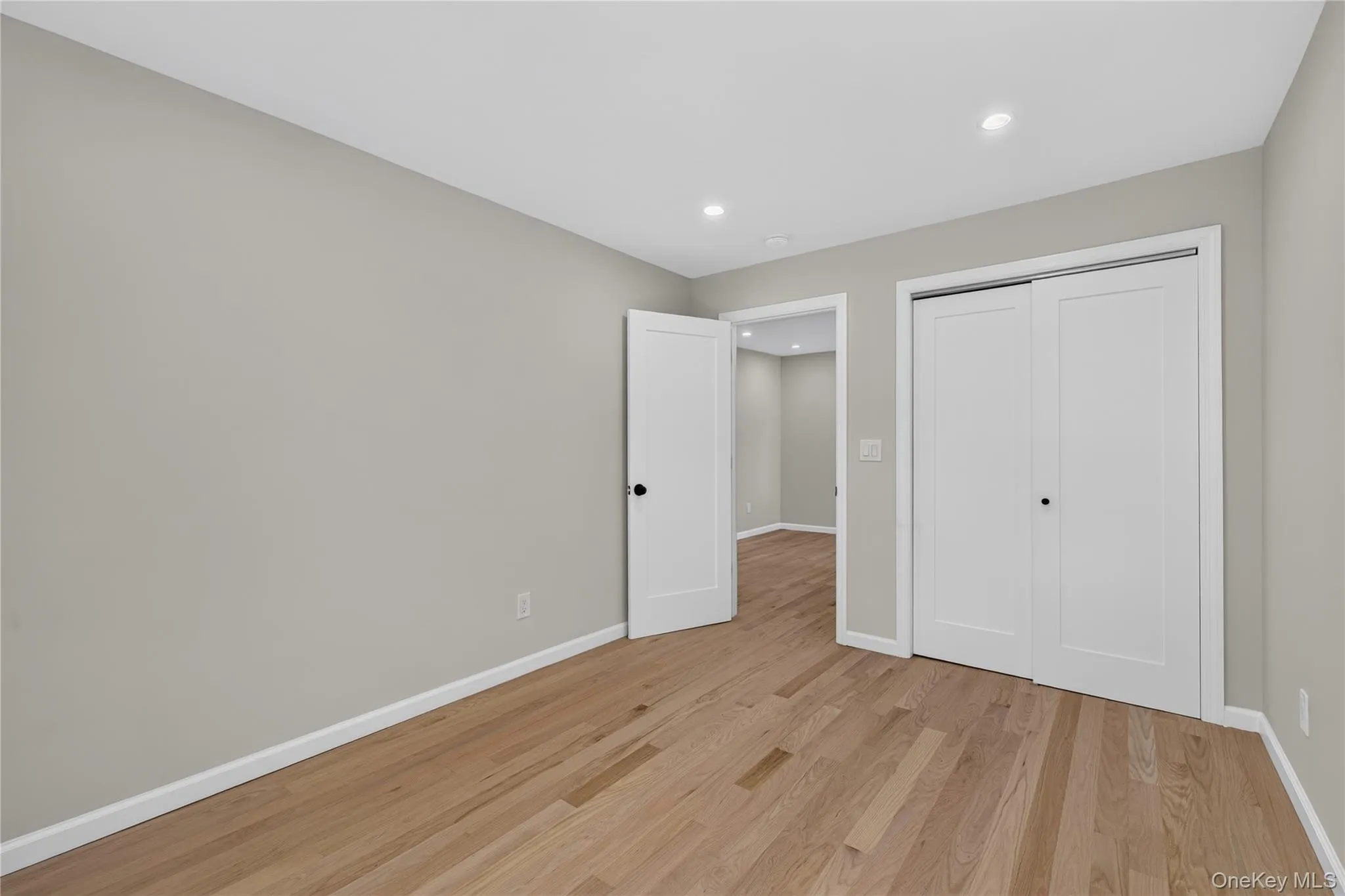 31 Rosemary Place, Islip, NY, 3 Bedrooms Bedrooms, 10 Rooms Rooms,2 BathroomsBathrooms,Residential,For Rent,Rosemary,0,1048971 31 Rosemary Place, Islip, NY, 3 Bedrooms Bedrooms, 10 Rooms Rooms,2 BathroomsBathrooms,Residential,For Rent,Rosemary,0,1048971