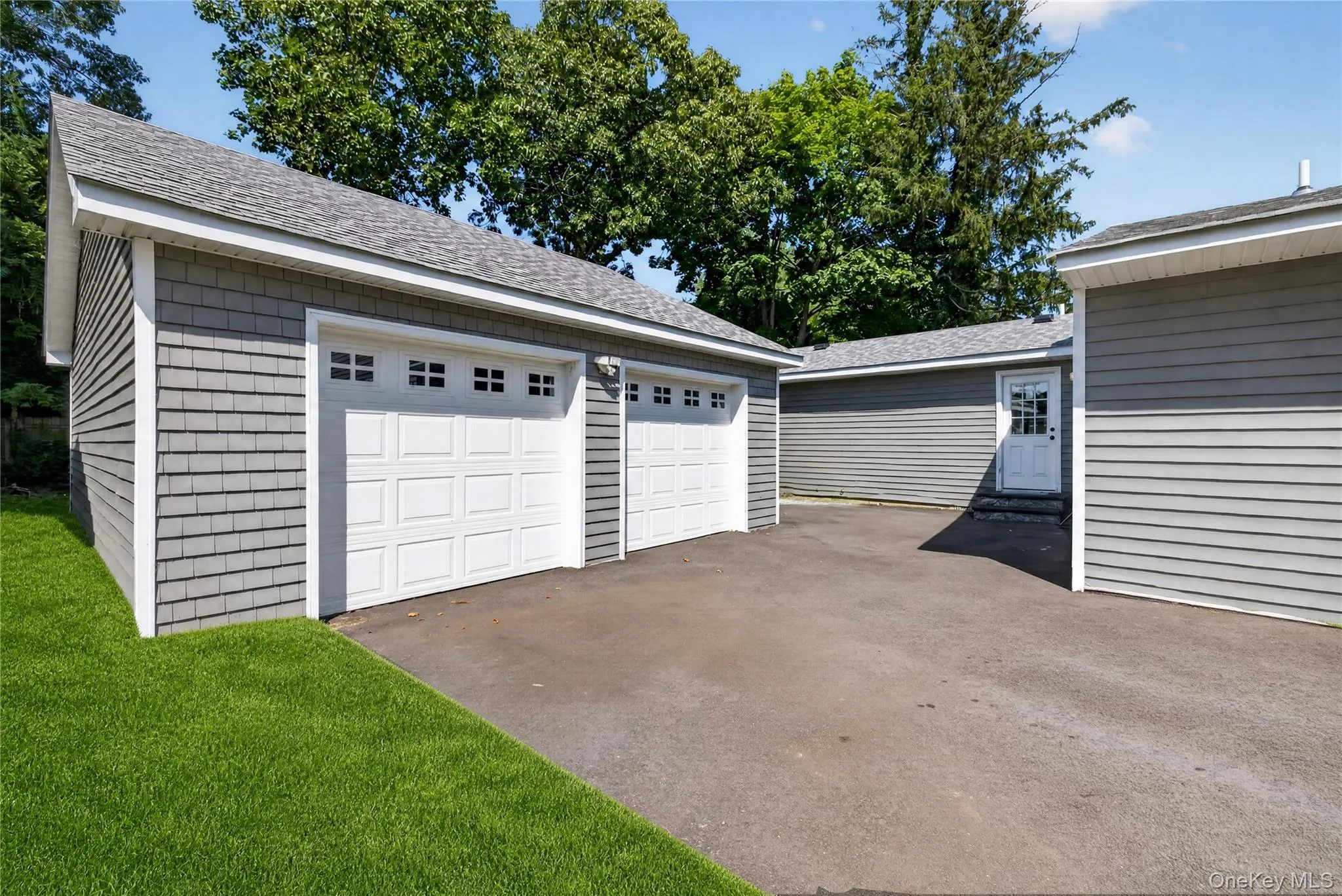 31 Rosemary Place, Islip, NY, 3 Bedrooms Bedrooms, 10 Rooms Rooms,2 BathroomsBathrooms,Residential,For Rent,Rosemary,0,1048971 31 Rosemary Place, Islip, NY, 3 Bedrooms Bedrooms, 10 Rooms Rooms,2 BathroomsBathrooms,Residential,For Rent,Rosemary,0,1048971