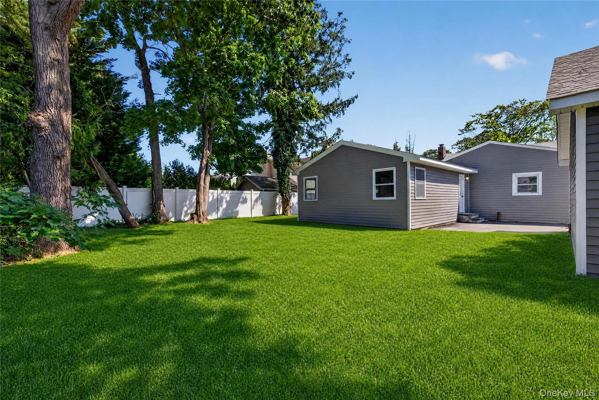 31 Rosemary Place, Islip, NY, 3 Bedrooms Bedrooms, 10 Rooms Rooms,2 BathroomsBathrooms,Residential,For Rent,Rosemary,0,1048971 31 Rosemary Place, Islip, NY, 3 Bedrooms Bedrooms, 10 Rooms Rooms,2 BathroomsBathrooms,Residential,For Rent,Rosemary,0,1048971