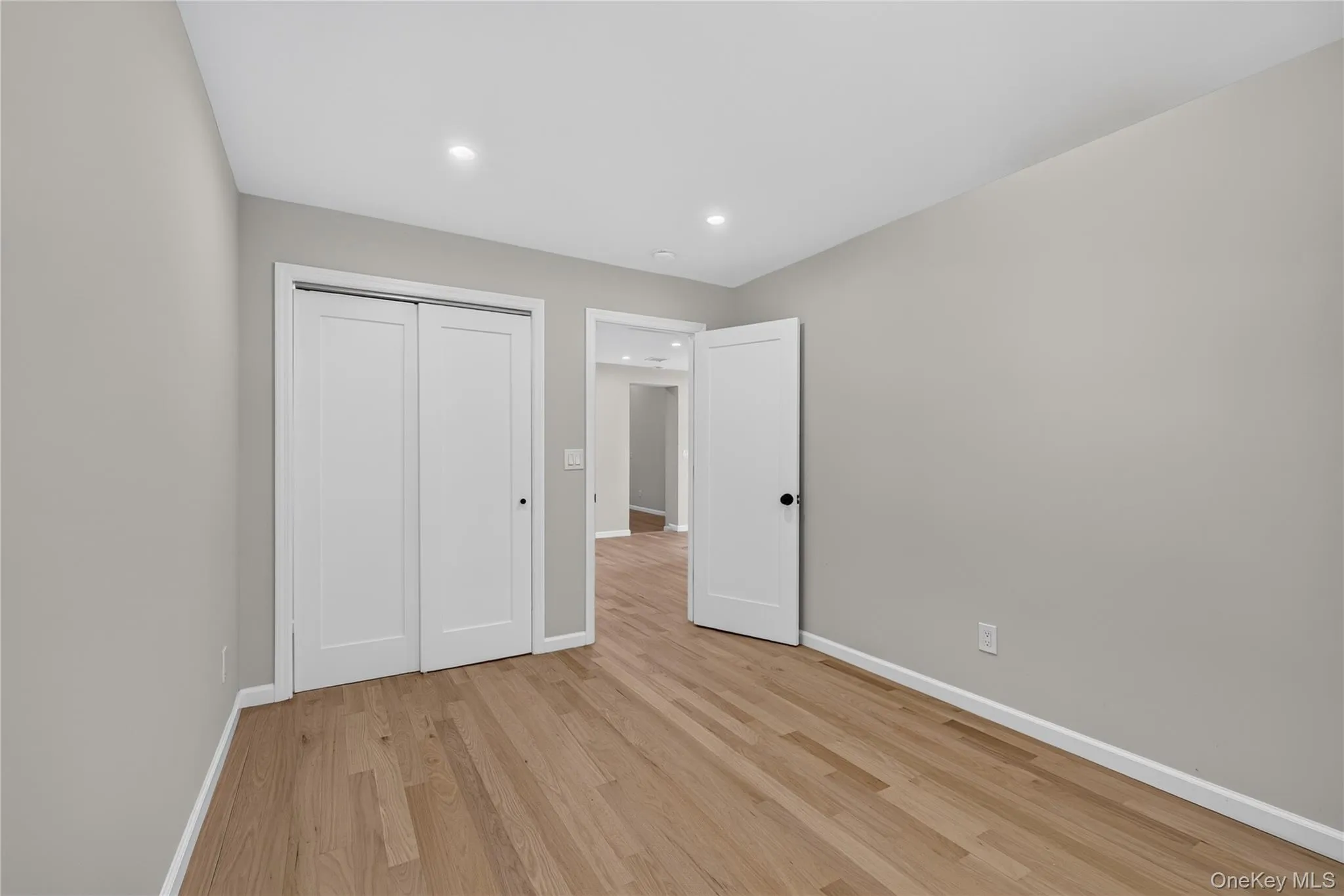 31 Rosemary Place, Islip, NY, 3 Bedrooms Bedrooms, 10 Rooms Rooms,2 BathroomsBathrooms,Residential,For Rent,Rosemary,0,1048971 31 Rosemary Place, Islip, NY, 3 Bedrooms Bedrooms, 10 Rooms Rooms,2 BathroomsBathrooms,Residential,For Rent,Rosemary,0,1048971