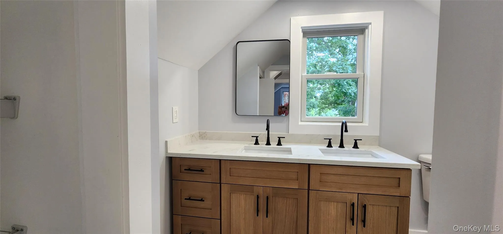 430 Boxwood Drive, Brookhaven, NY, 3 Bedrooms Bedrooms, 5 Rooms Rooms,2 BathroomsBathrooms,Residential,For Rent,Boxwood,0,1048972 430 Boxwood Drive, Brookhaven, NY, 3 Bedrooms Bedrooms, 5 Rooms Rooms,2 BathroomsBathrooms,Residential,For Rent,Boxwood,0,1048972