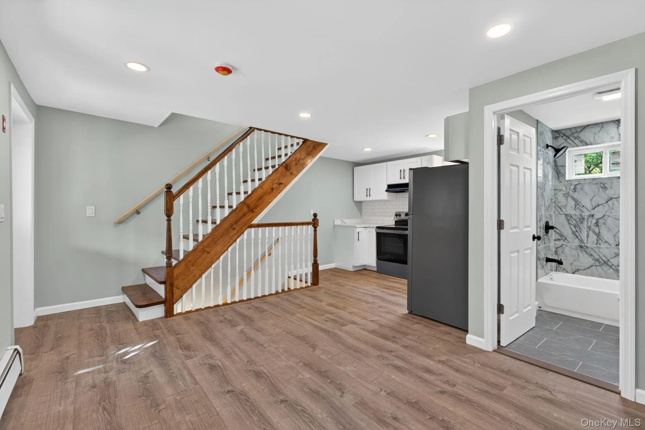 152 Clinton Street, Poughkeepsie, NY, 2 Bedrooms Bedrooms, 4 Rooms Rooms,2 BathroomsBathrooms,Residential,For Rent,Clinton,0,1048974 152 Clinton Street, Poughkeepsie, NY, 2 Bedrooms Bedrooms, 4 Rooms Rooms,2 BathroomsBathrooms,Residential,For Rent,Clinton,0,1048974