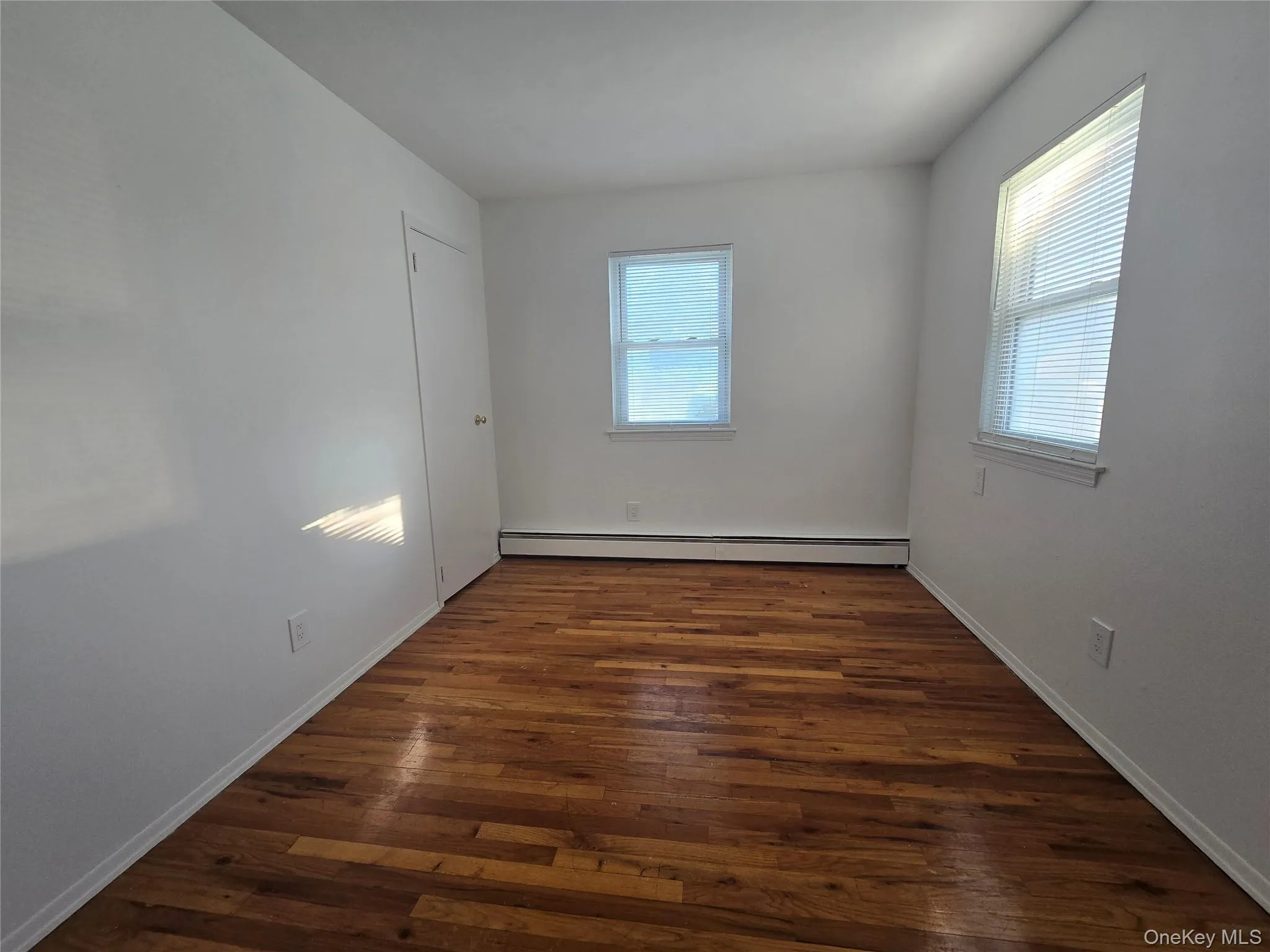 29 Lambert Avenue, Oyster Bay, NY, 2 Bedrooms Bedrooms, 5 Rooms Rooms,1 BathroomBathrooms,Residential Lease,For Rent,Lambert,0,1048978 29 Lambert Avenue, Oyster Bay, NY, 2 Bedrooms Bedrooms, 5 Rooms Rooms,1 BathroomBathrooms,Residential Lease,For Rent,Lambert,0,1048978