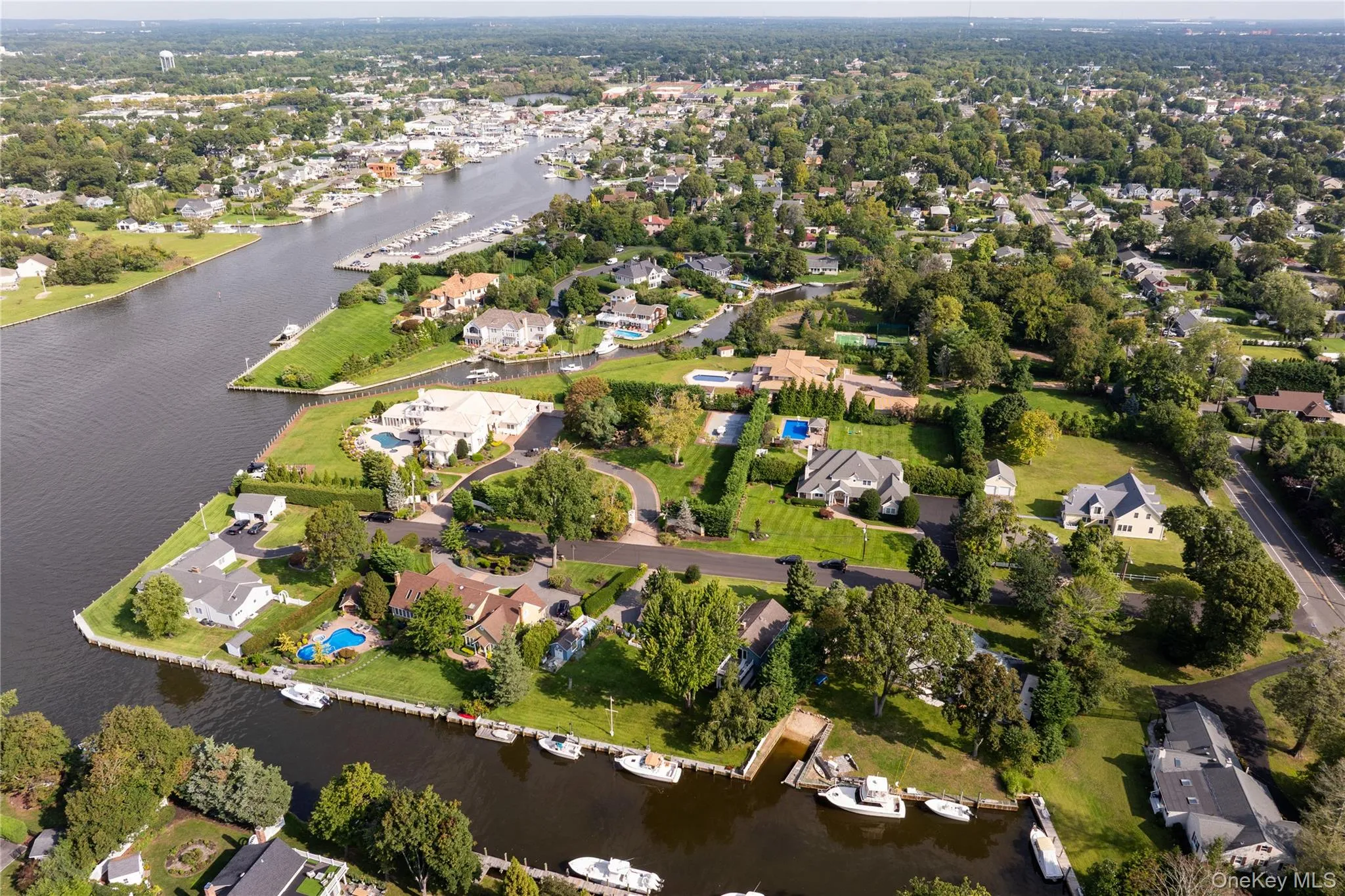 2 Gibb Lane, Islip, NY, 3 Bedrooms Bedrooms, 8 Rooms Rooms,2 BathroomsBathrooms,Residential,For Rent,Gibb,0,1048979 2 Gibb Lane, Islip, NY, 3 Bedrooms Bedrooms, 8 Rooms Rooms,2 BathroomsBathrooms,Residential,For Rent,Gibb,0,1048979