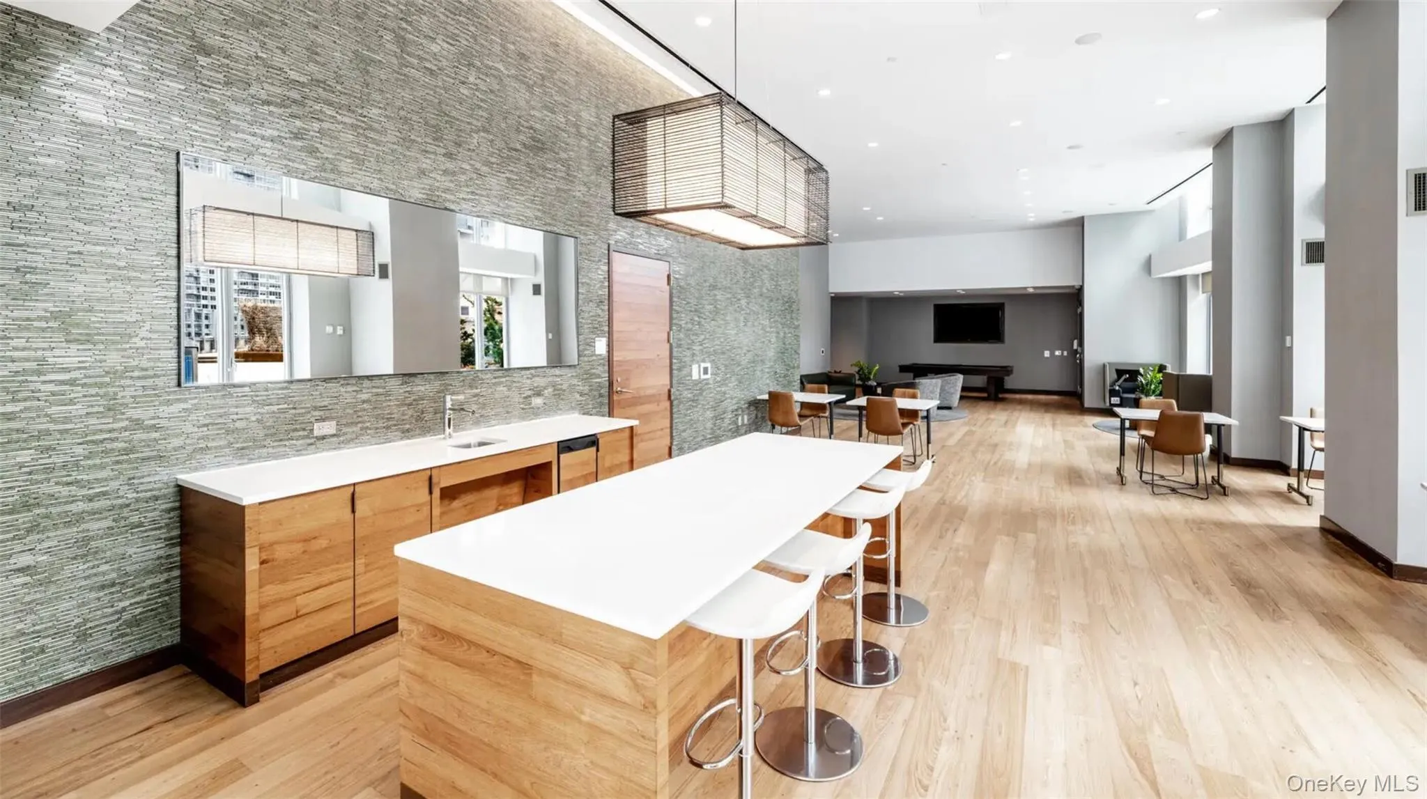 4545 Center Boulevard, New York, NY, 2 Room Rooms,1 BathroomBathrooms,Residential Lease,For Rent,Center,0,1048982 4545 Center Boulevard, New York, NY, 2 Room Rooms,1 BathroomBathrooms,Residential Lease,For Rent,Center,0,1048982