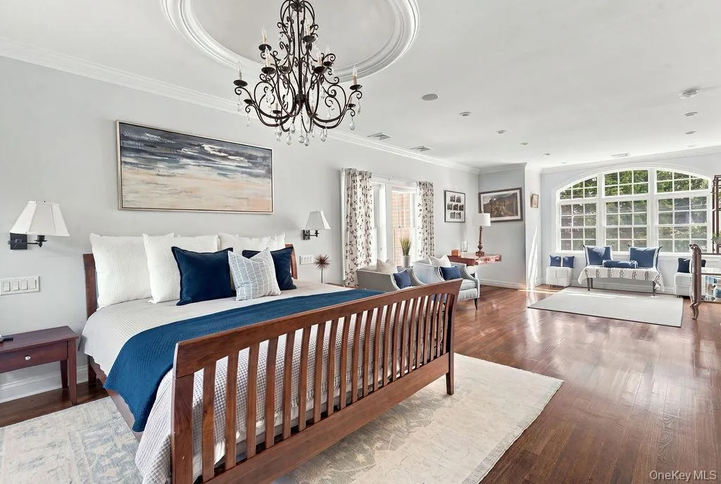 Magnificent primary bedroom bursting with natural light Magnificent primary bedroom bursting with natural light
