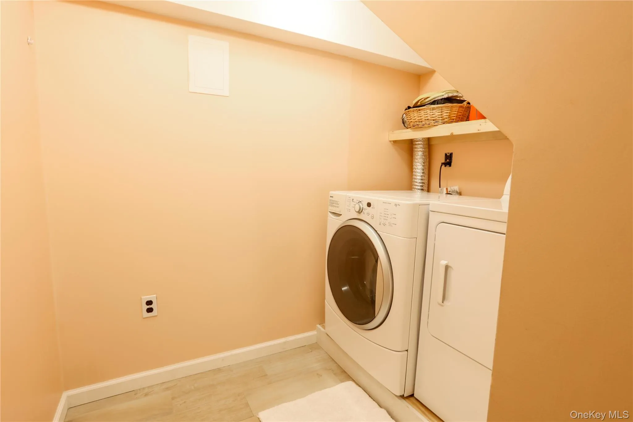 1553 Strawberry Road, Yorktown, NY, 3 Bedrooms Bedrooms, 8 Rooms Rooms,2 BathroomsBathrooms,Residential,For Rent,Strawberry,0,1048989 1553 Strawberry Road, Yorktown, NY, 3 Bedrooms Bedrooms, 8 Rooms Rooms,2 BathroomsBathrooms,Residential,For Rent,Strawberry,0,1048989