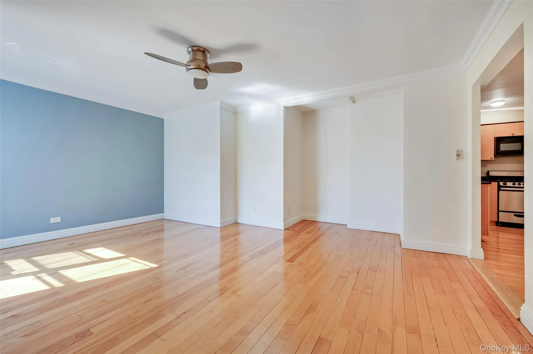 39-35 51st Street, New York, NY, 2 Rooms Rooms,1 BathroomBathrooms,Residential,For Rent,51st,0,1048997 39-35 51st Street, New York, NY, 2 Rooms Rooms,1 BathroomBathrooms,Residential,For Rent,51st,0,1048997