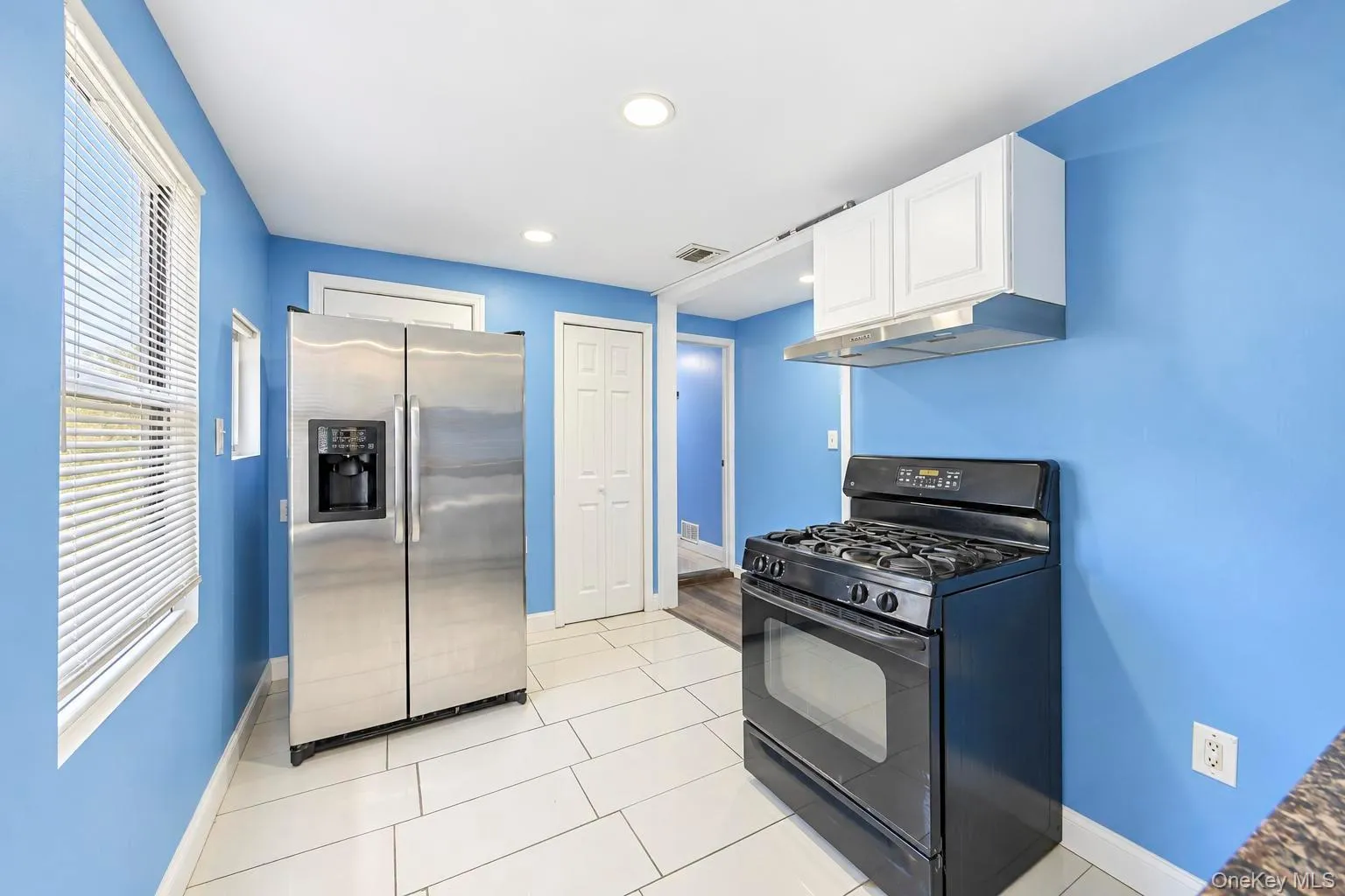 16 Berkeley Avenue, Brookhaven, NY, 4 Bedrooms Bedrooms, 10 Rooms Rooms,3 BathroomsBathrooms,Residential,For Rent,Berkeley,0,1048999 16 Berkeley Avenue, Brookhaven, NY, 4 Bedrooms Bedrooms, 10 Rooms Rooms,3 BathroomsBathrooms,Residential,For Rent,Berkeley,0,1048999