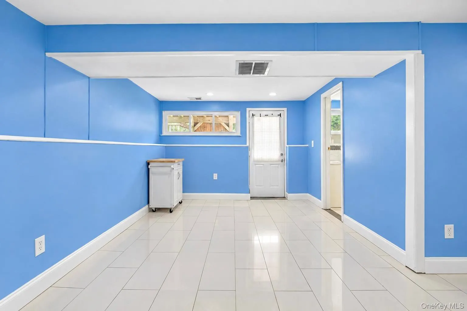 16 Berkeley Avenue, Brookhaven, NY, 4 Bedrooms Bedrooms, 10 Rooms Rooms,3 BathroomsBathrooms,Residential,For Rent,Berkeley,0,1048999 16 Berkeley Avenue, Brookhaven, NY, 4 Bedrooms Bedrooms, 10 Rooms Rooms,3 BathroomsBathrooms,Residential,For Rent,Berkeley,0,1048999