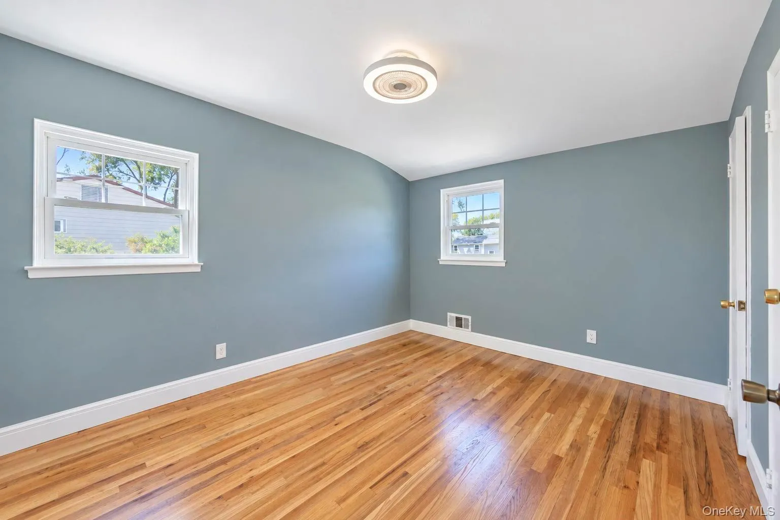 16 Berkeley Avenue, Brookhaven, NY, 4 Bedrooms Bedrooms, 10 Rooms Rooms,3 BathroomsBathrooms,Residential,For Rent,Berkeley,0,1048999 16 Berkeley Avenue, Brookhaven, NY, 4 Bedrooms Bedrooms, 10 Rooms Rooms,3 BathroomsBathrooms,Residential,For Rent,Berkeley,0,1048999