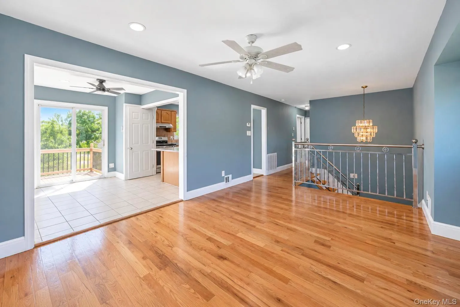 16 Berkeley Avenue, Brookhaven, NY, 4 Bedrooms Bedrooms, 10 Rooms Rooms,3 BathroomsBathrooms,Residential,For Rent,Berkeley,0,1048999 16 Berkeley Avenue, Brookhaven, NY, 4 Bedrooms Bedrooms, 10 Rooms Rooms,3 BathroomsBathrooms,Residential,For Rent,Berkeley,0,1048999