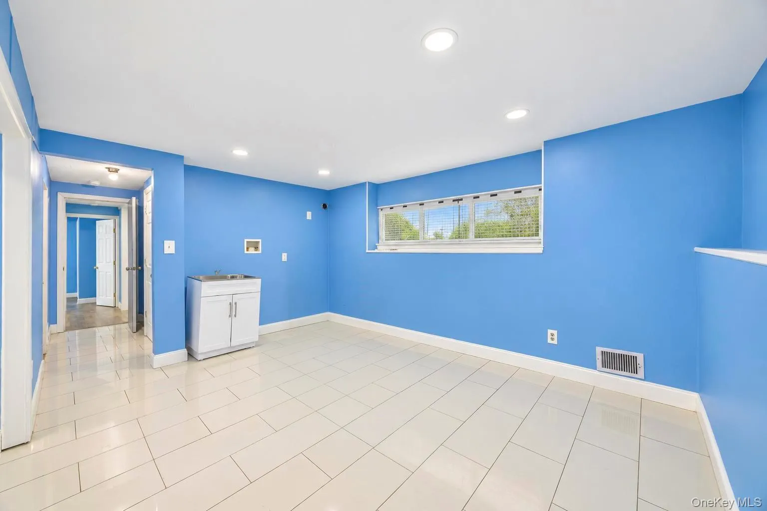 16 Berkeley Avenue, Brookhaven, NY, 4 Bedrooms Bedrooms, 10 Rooms Rooms,3 BathroomsBathrooms,Residential,For Rent,Berkeley,0,1048999 16 Berkeley Avenue, Brookhaven, NY, 4 Bedrooms Bedrooms, 10 Rooms Rooms,3 BathroomsBathrooms,Residential,For Rent,Berkeley,0,1048999